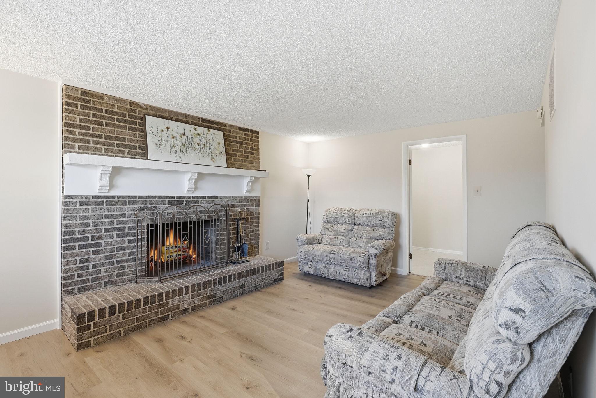 7905 STEADMAN STREET