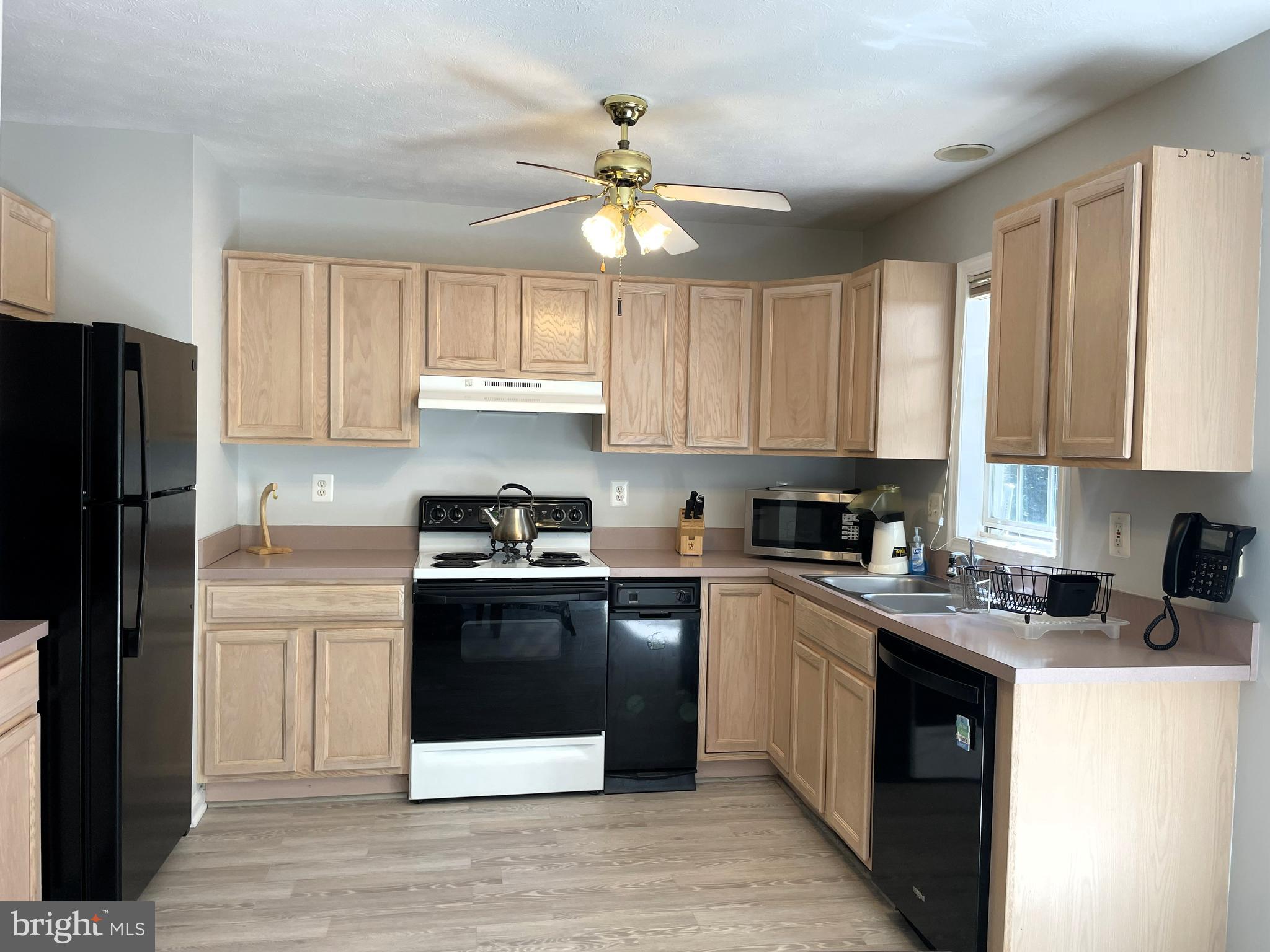 WILLIAMS ESTATES - Residential