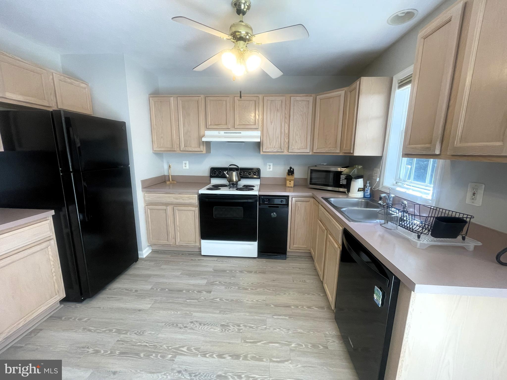 WILLIAMS ESTATES - Residential