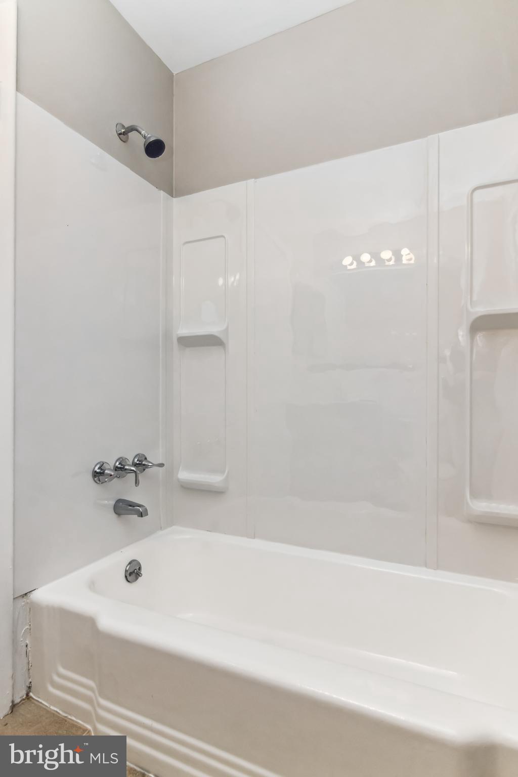 MEDFIELD - Residential Lease