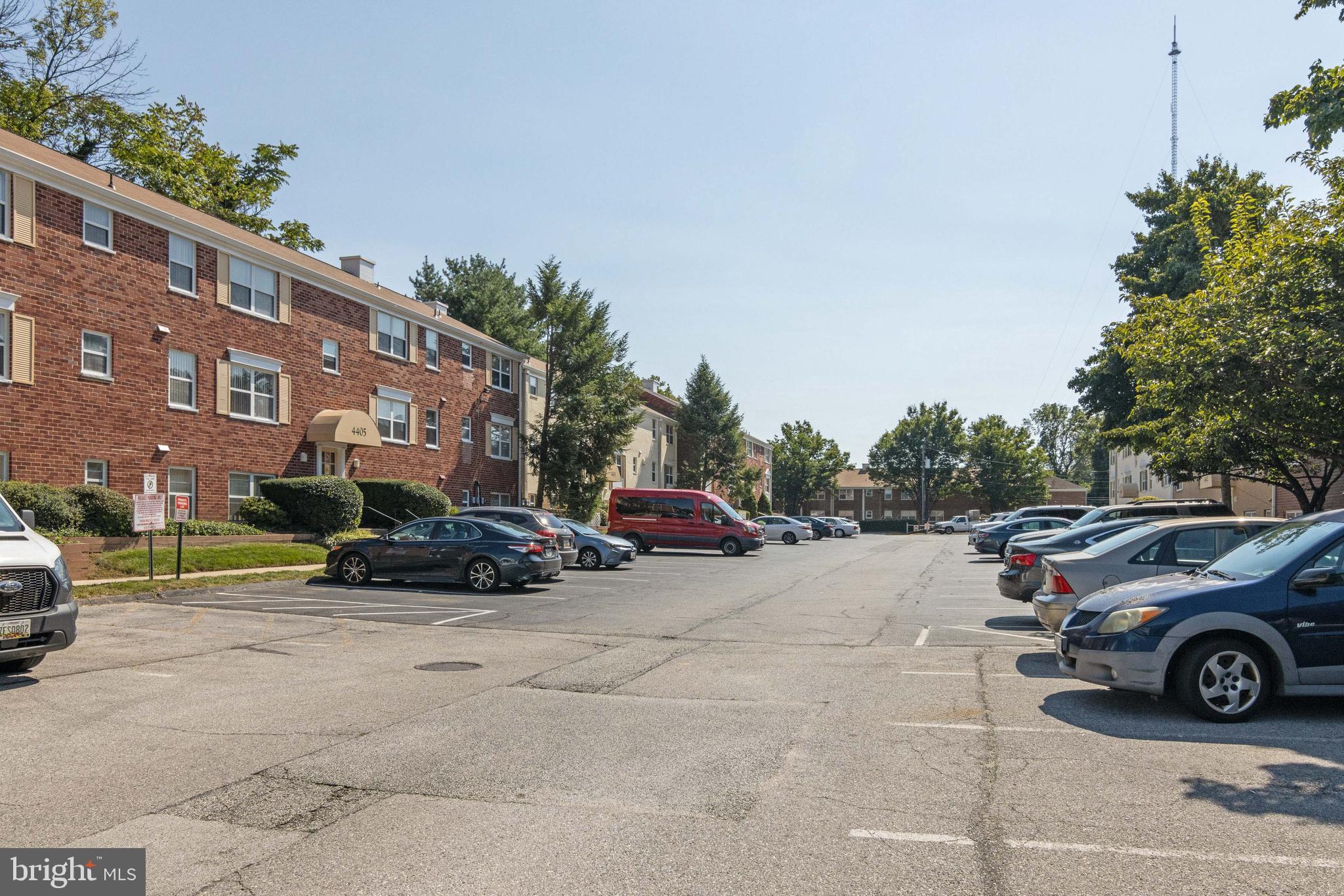 MEDFIELD - Residential Lease