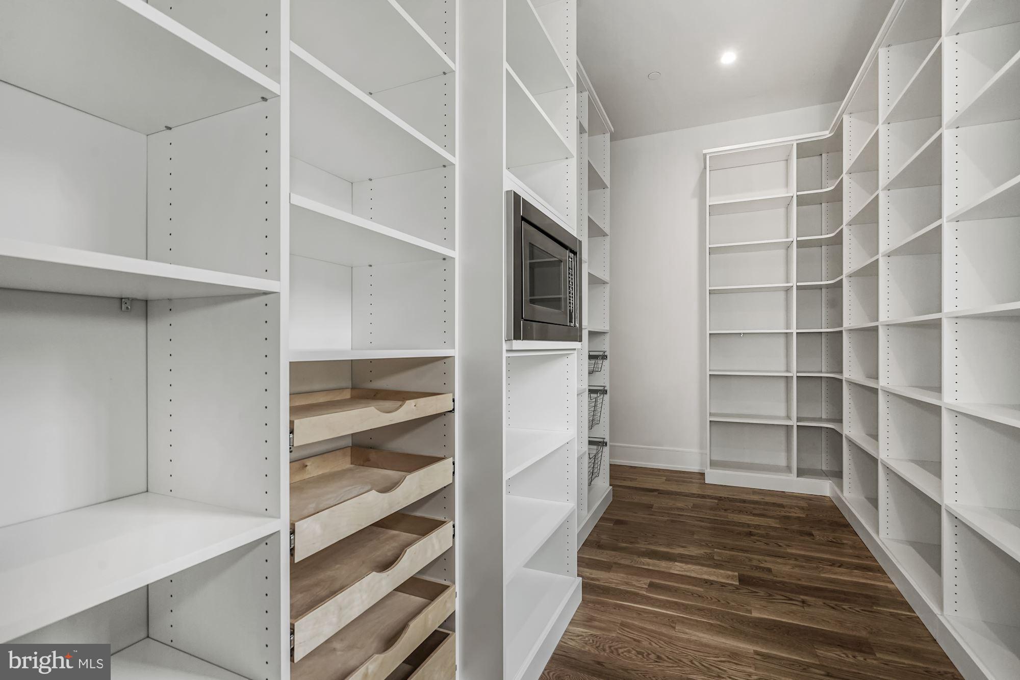 WESLEY HEIGHTS - Residential