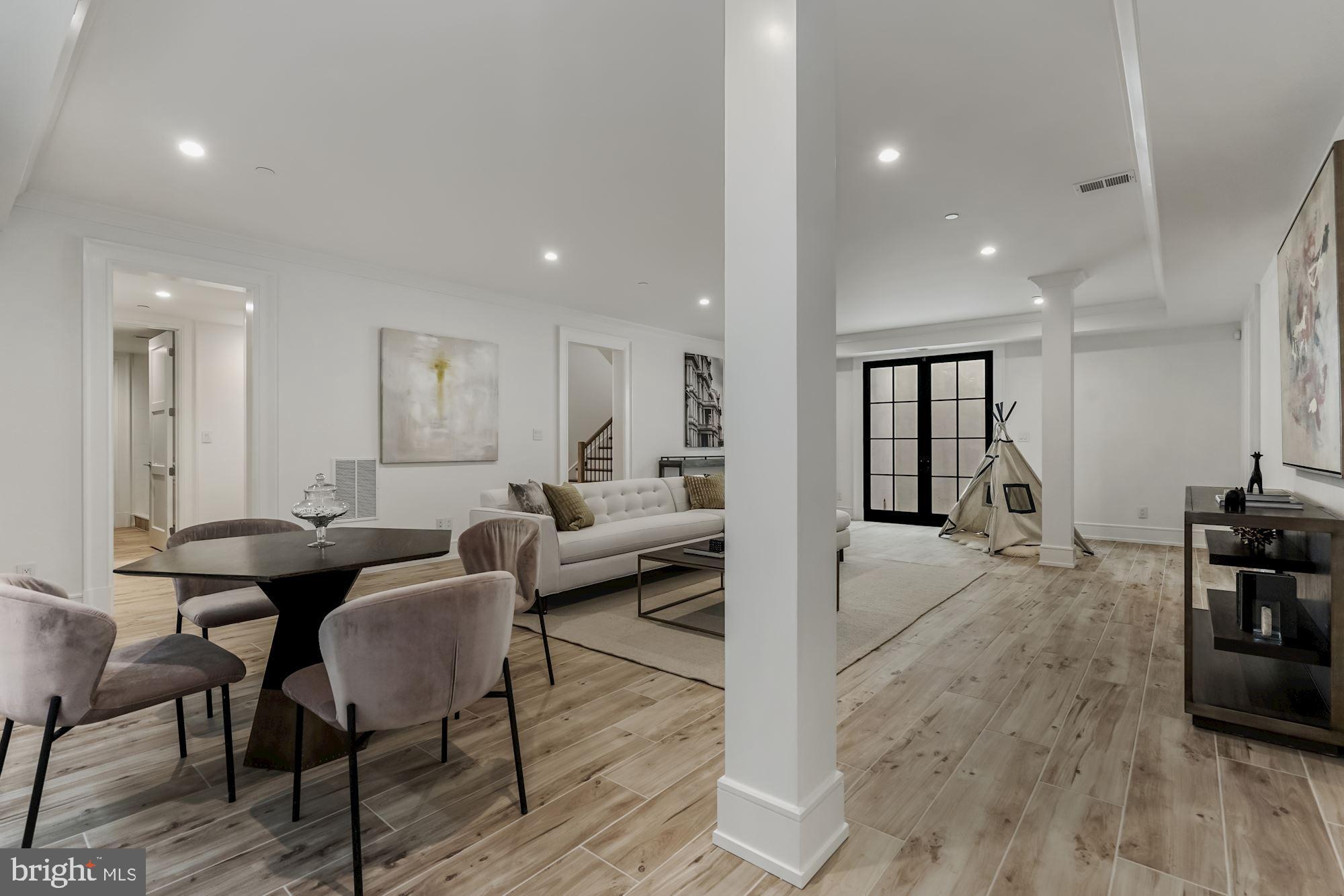 WESLEY HEIGHTS - Residential