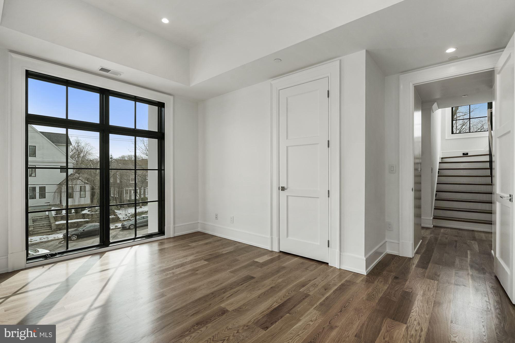 WESLEY HEIGHTS - Residential