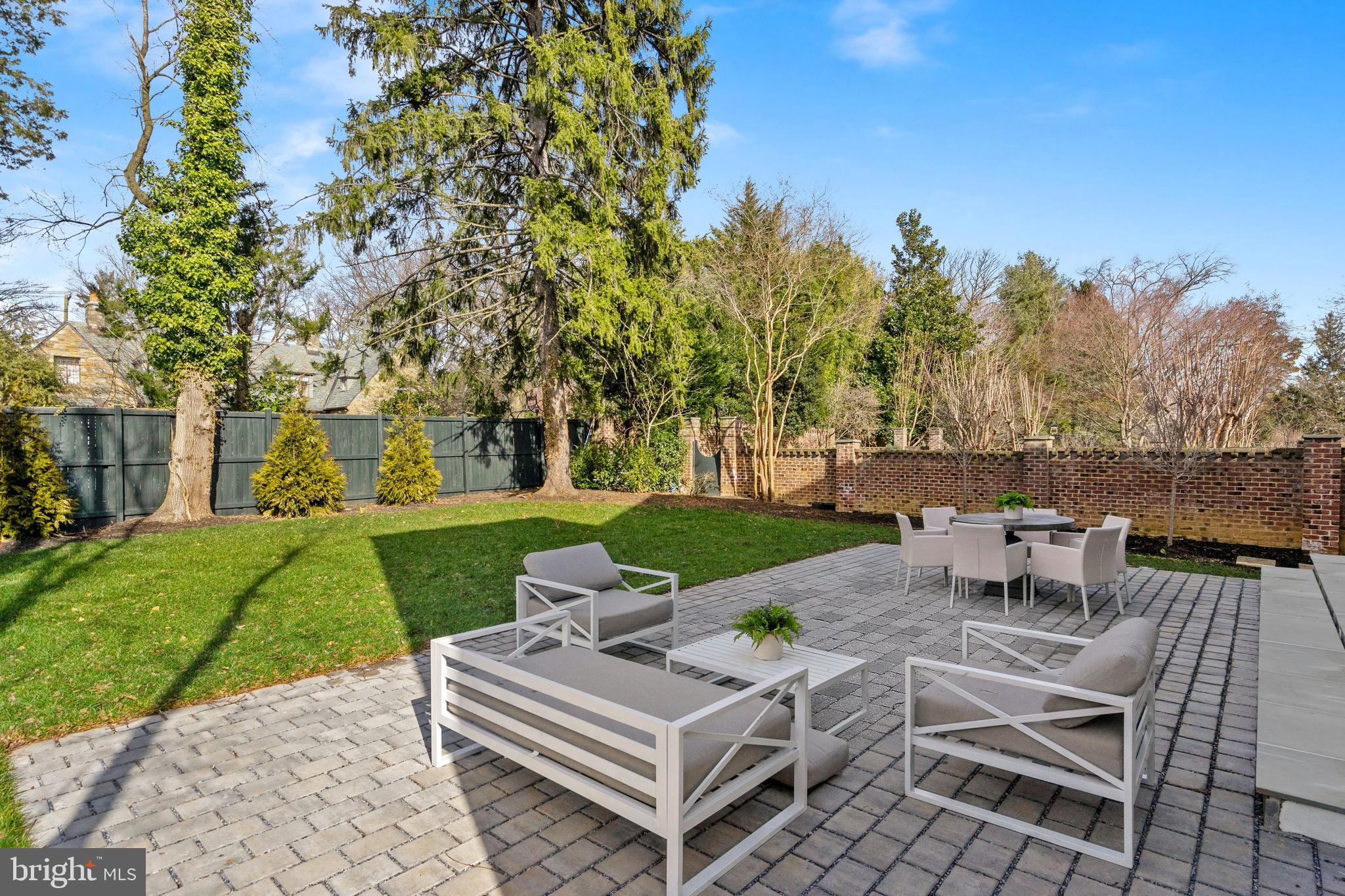 WESLEY HEIGHTS - Residential