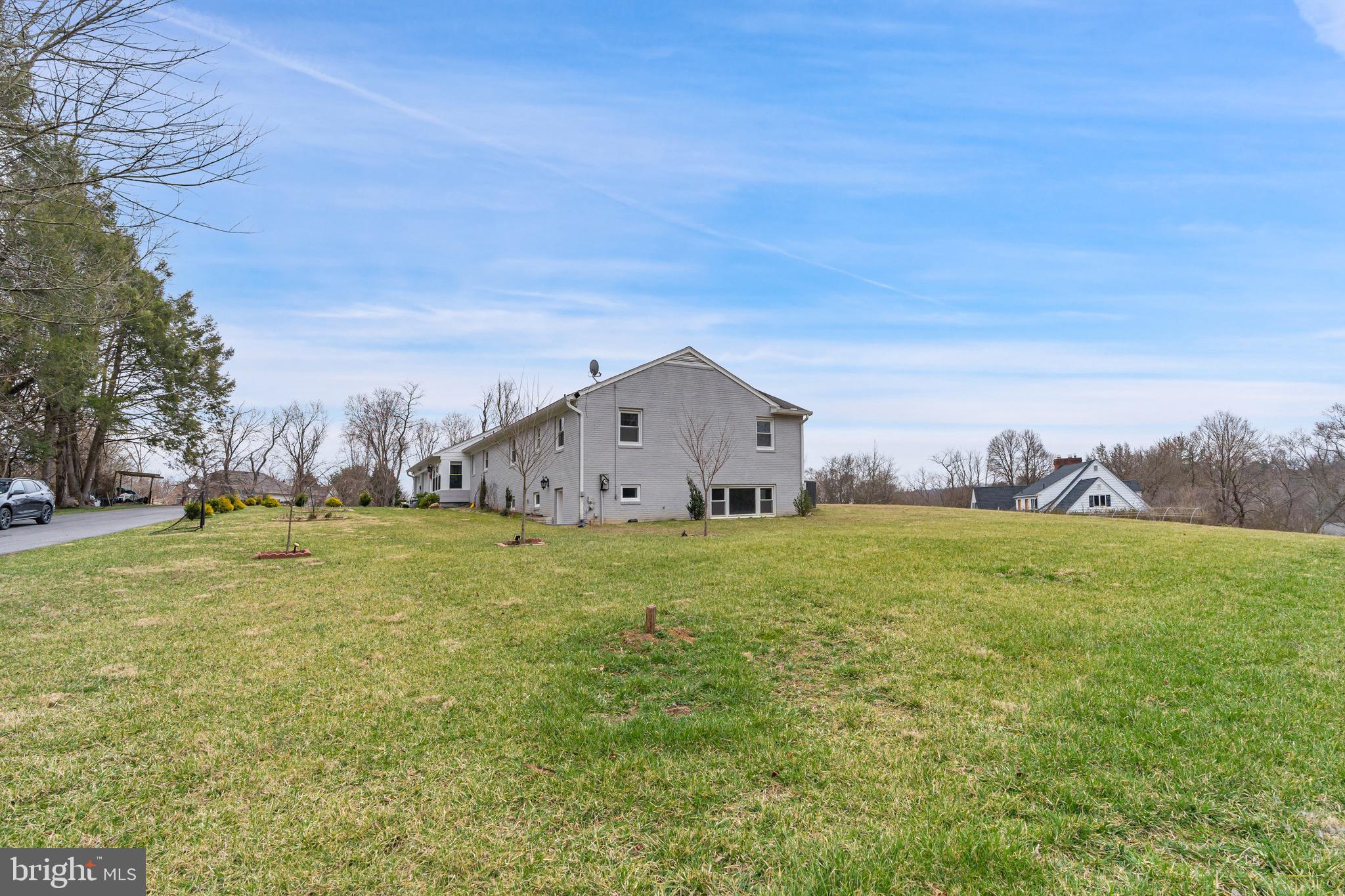 10022 COLVIN RUN ROAD