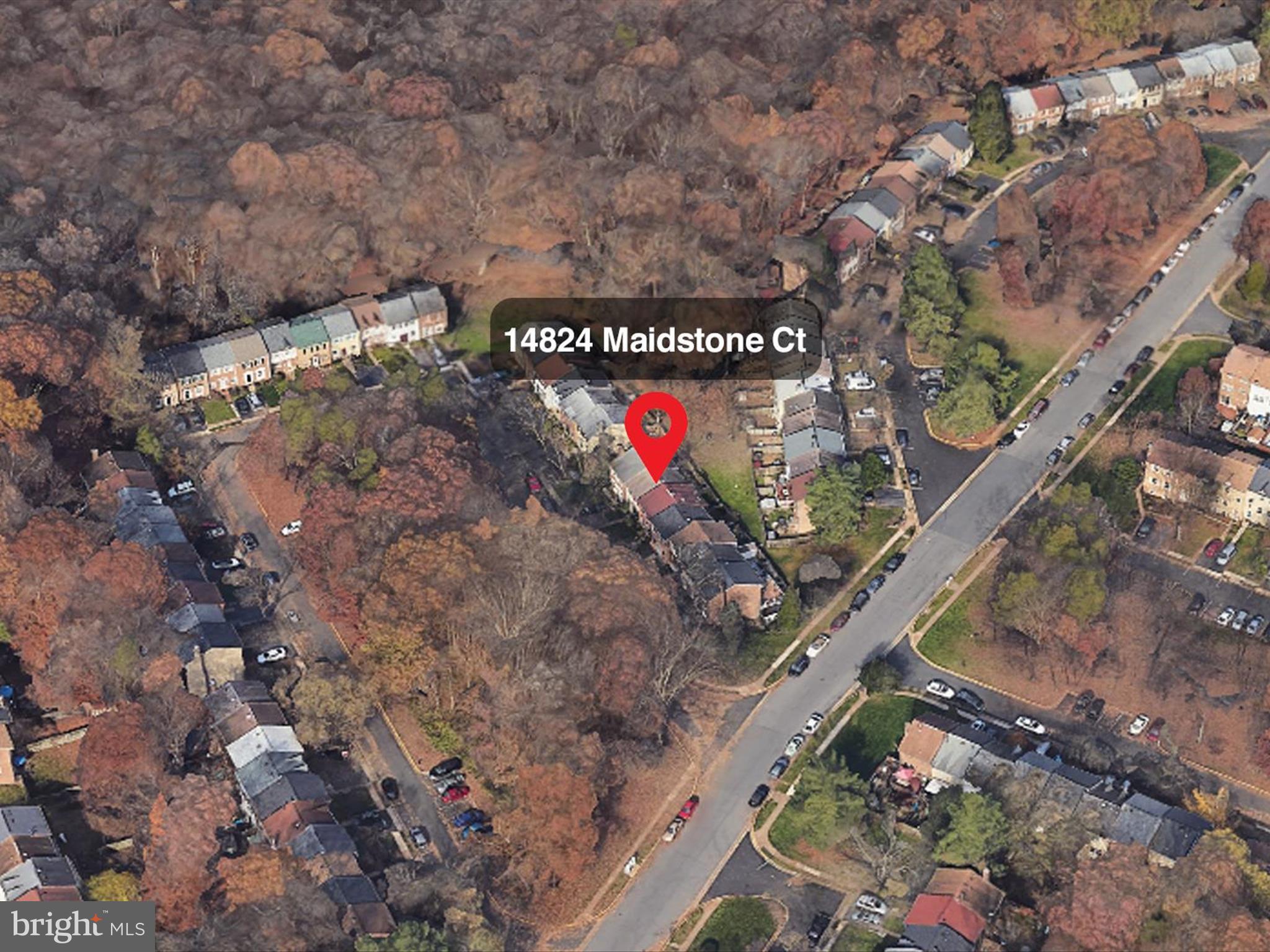 LONDON TOWNE - Residential Lease