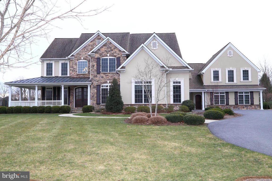 Renovations throughout, including complete kitchen remodel, new high-end flooring and additional living space in 2 story adjoining building. In-ground pool with covered patio, one acre lot overlooks golf course. $400,000+ of recent upgrades. Come tour this exquisite home.