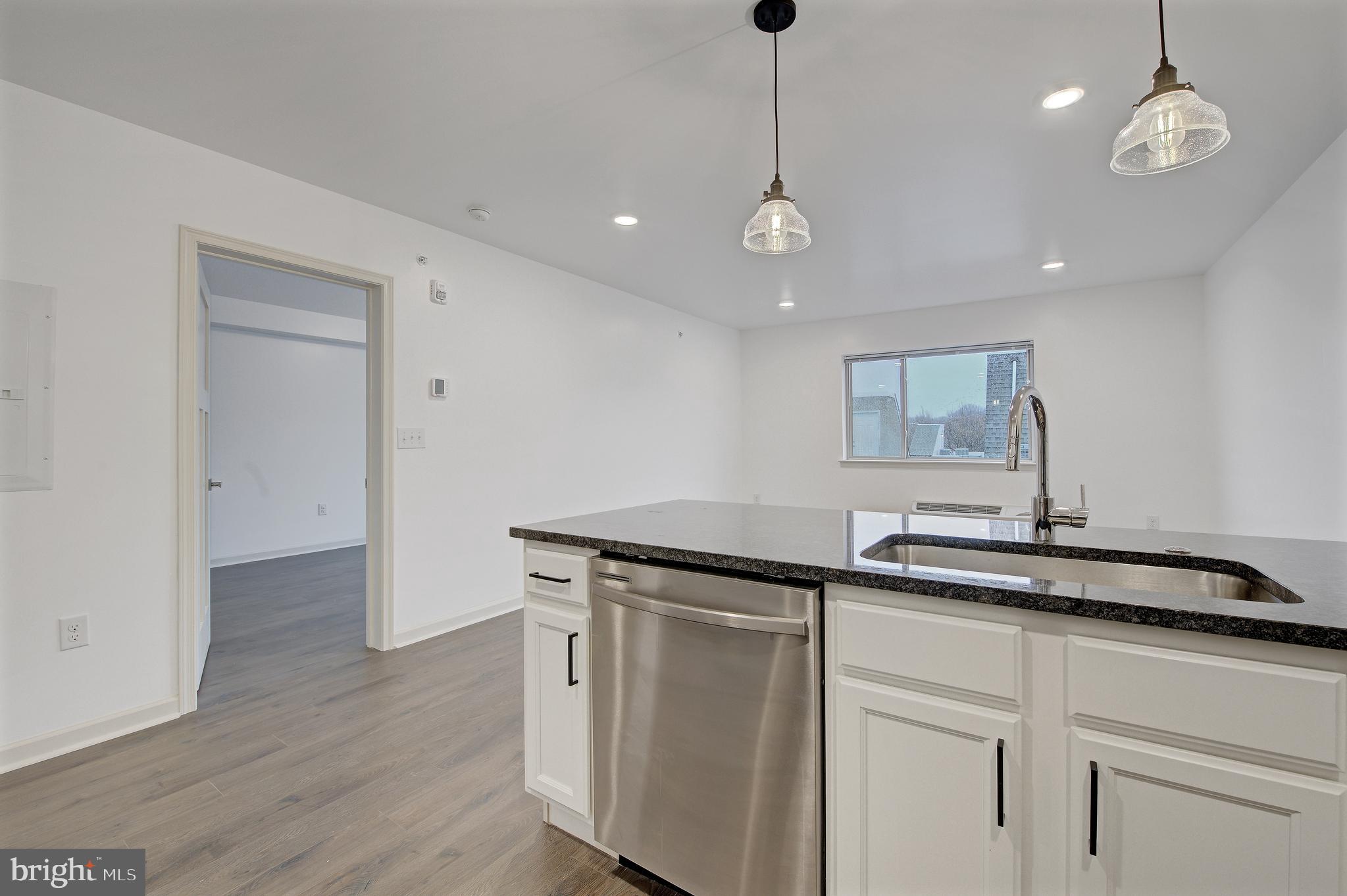 6649 RIDGE AVENUE C406