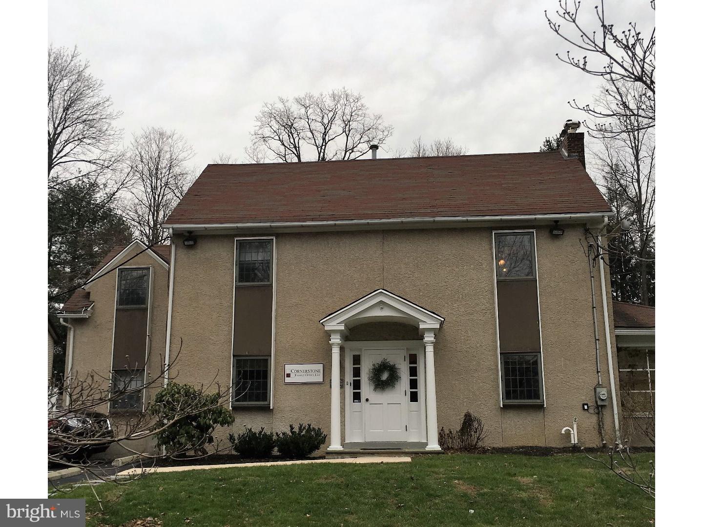 GARRETT HILL - Commercial Lease