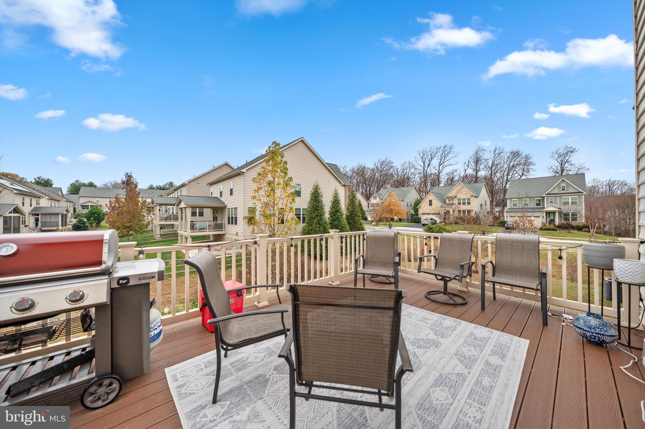 MANOR OAKS - Residential