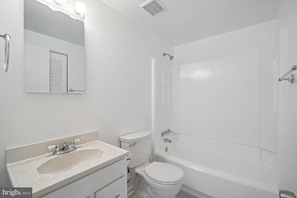 NATHANS HILL - Residential