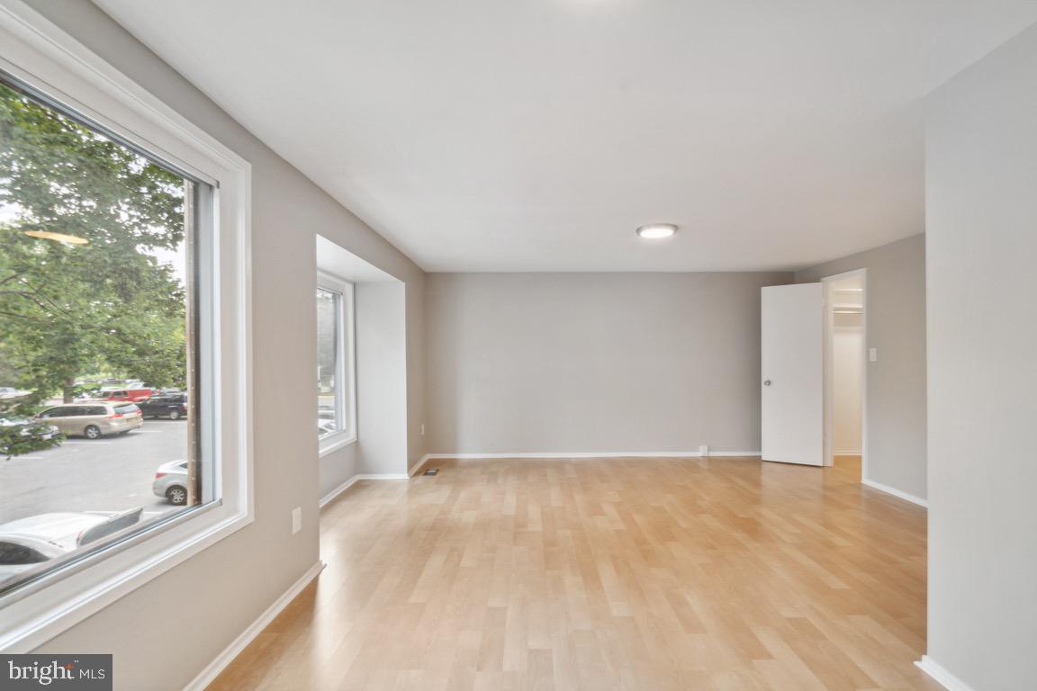 NATHANS HILL - Residential