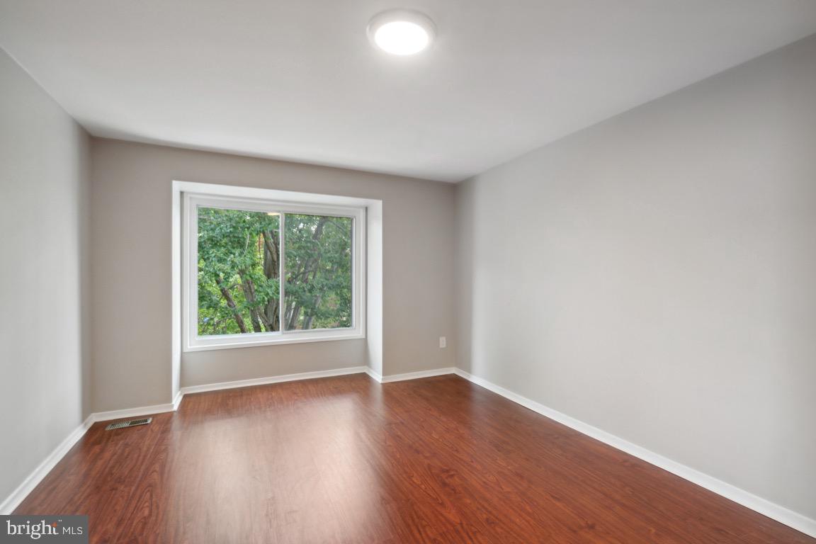 NATHANS HILL - Residential