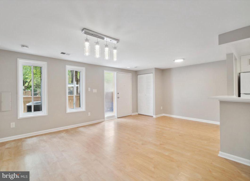 NATHANS HILL - Residential