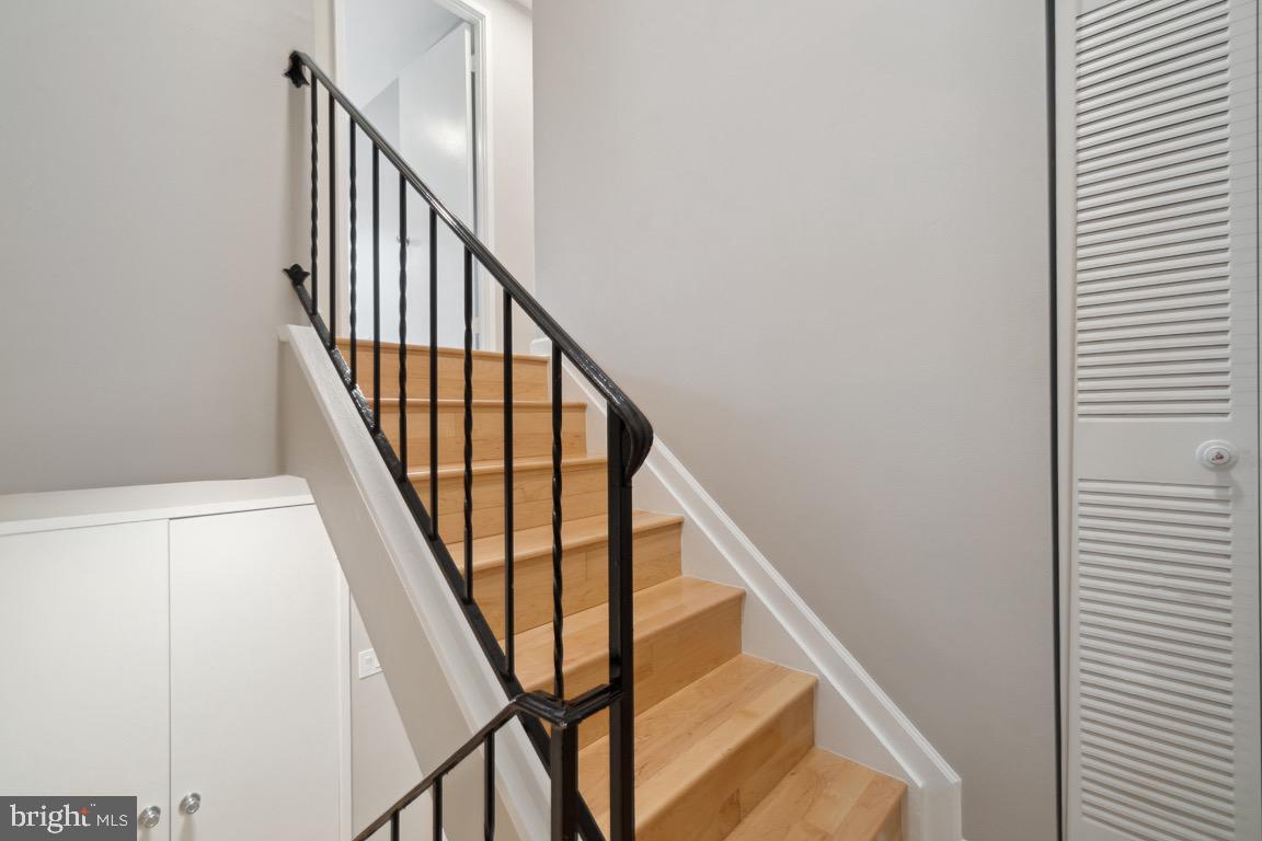 NATHANS HILL - Residential