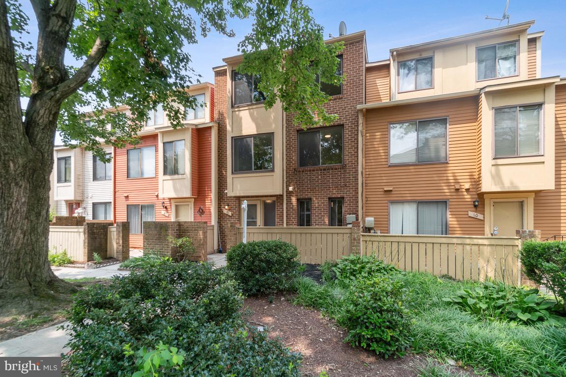 NATHANS HILL - Residential