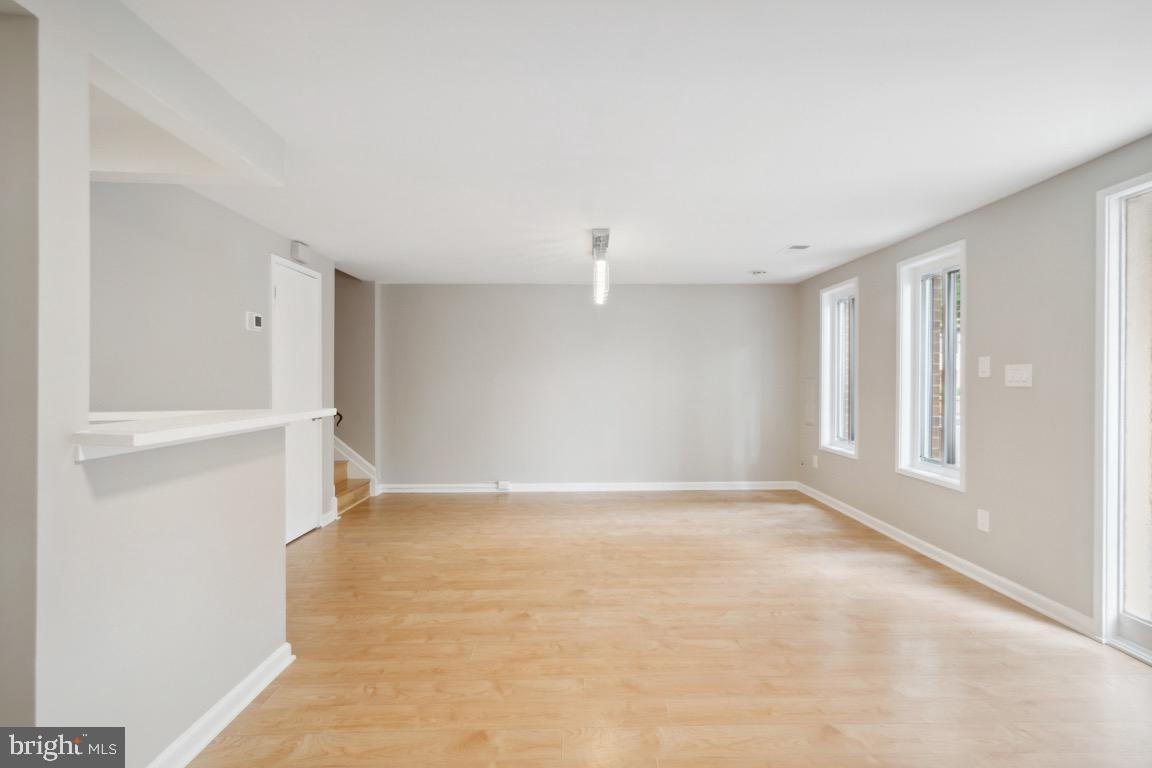 NATHANS HILL - Residential