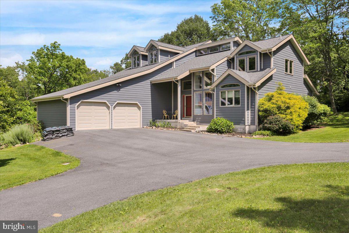 6 SADOWSKI DRIVE