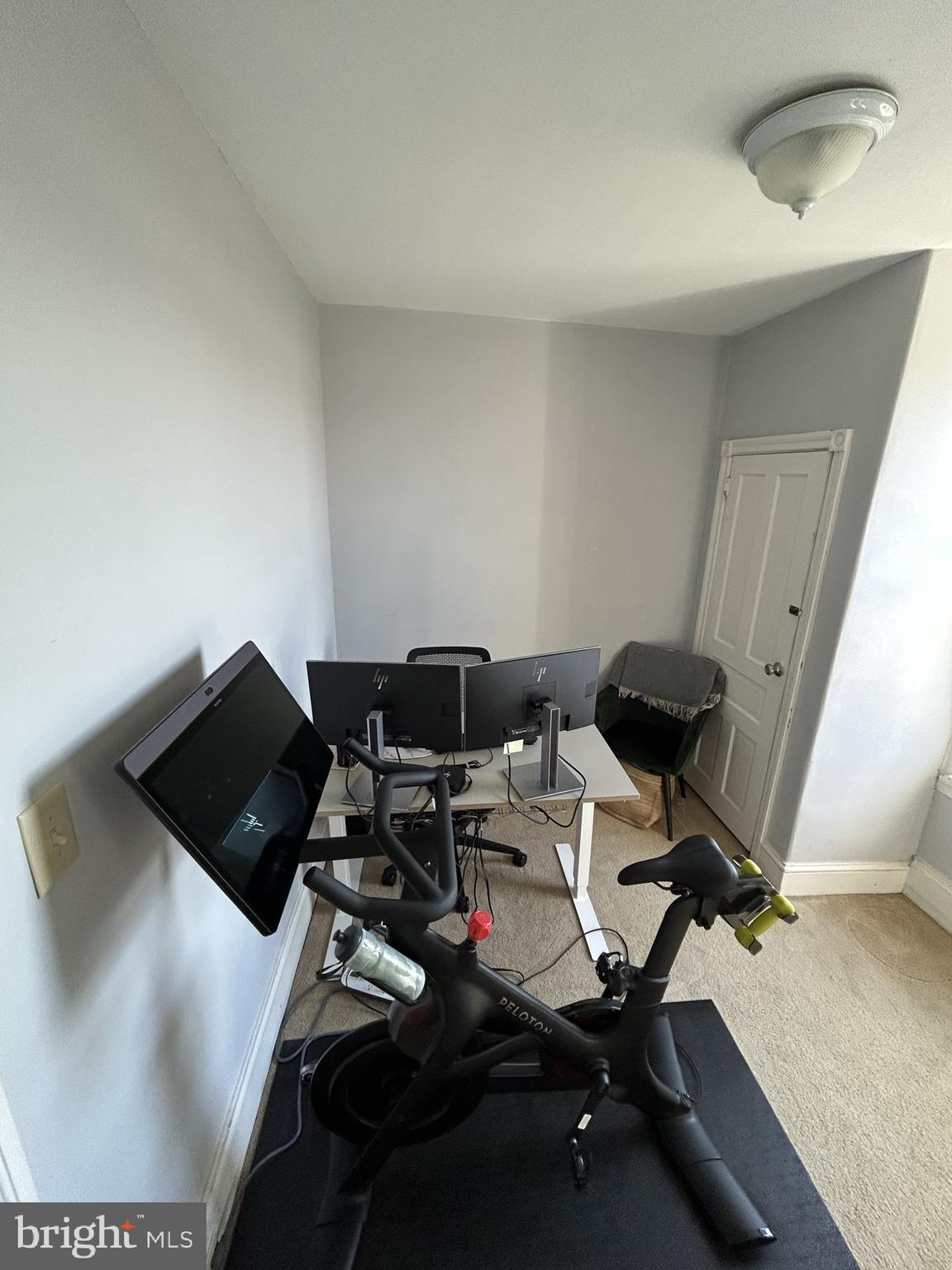 ROXBOROUGH - Residential Lease