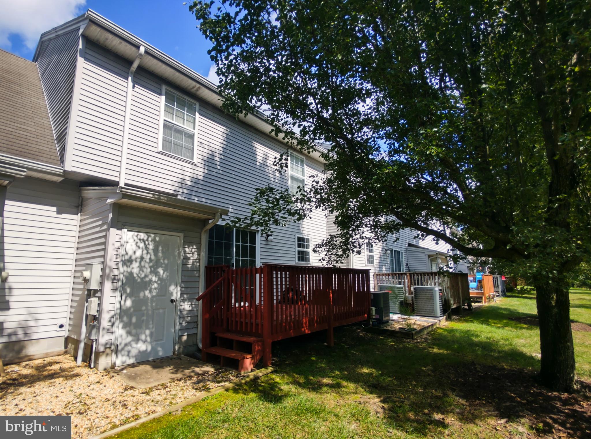 STONE GATE - Residential