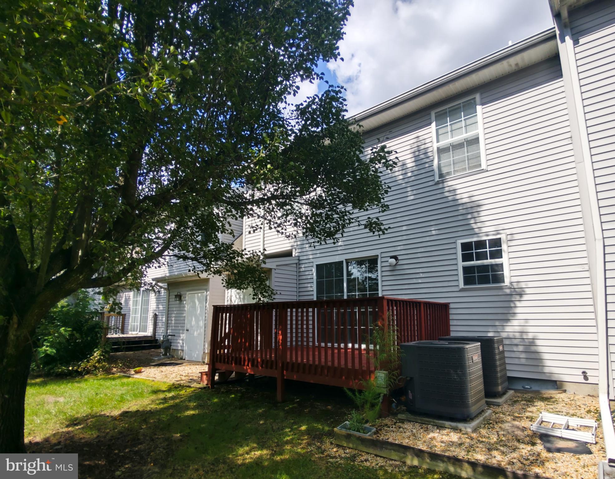 STONE GATE - Residential