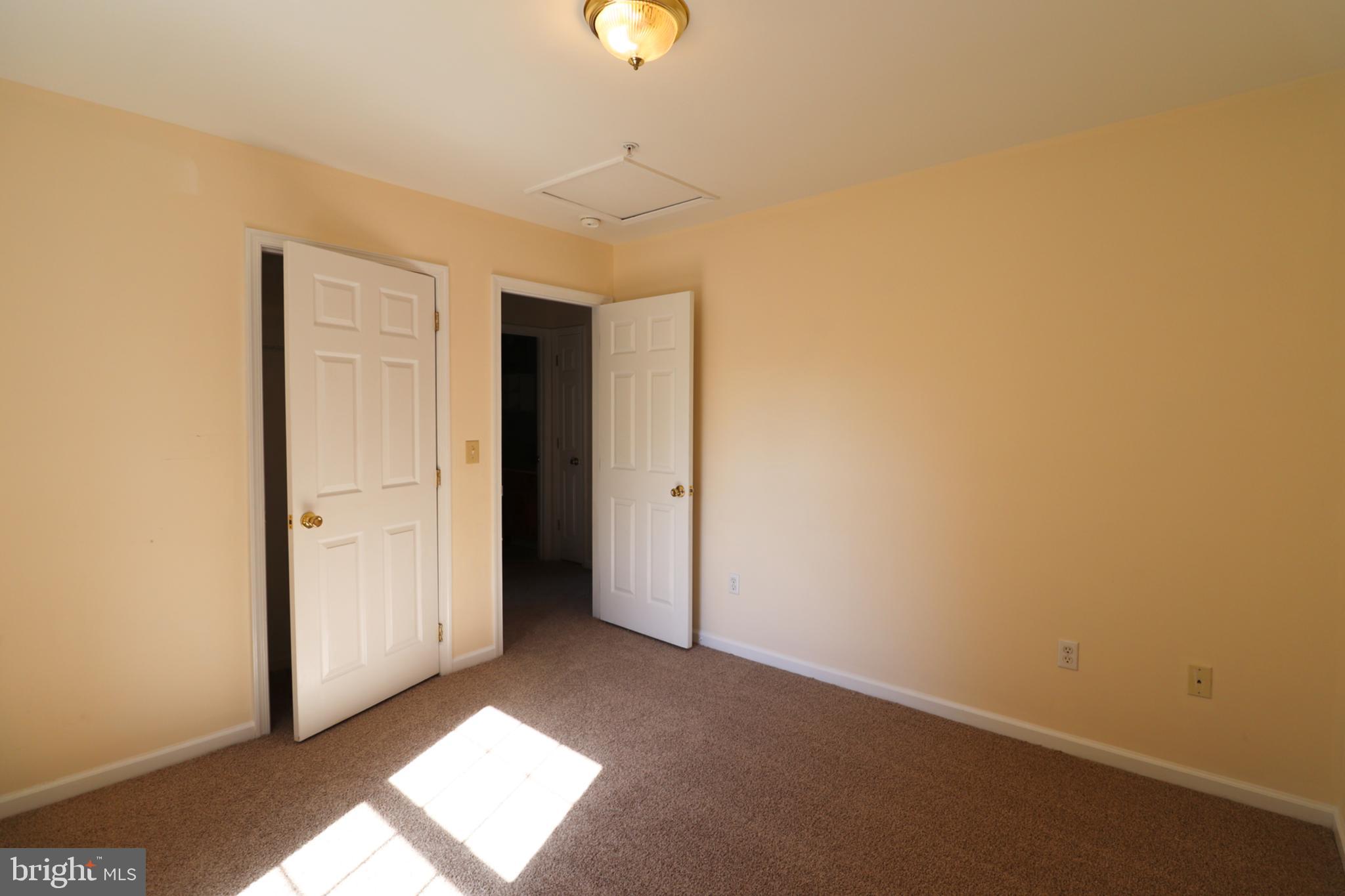 STONE GATE - Residential