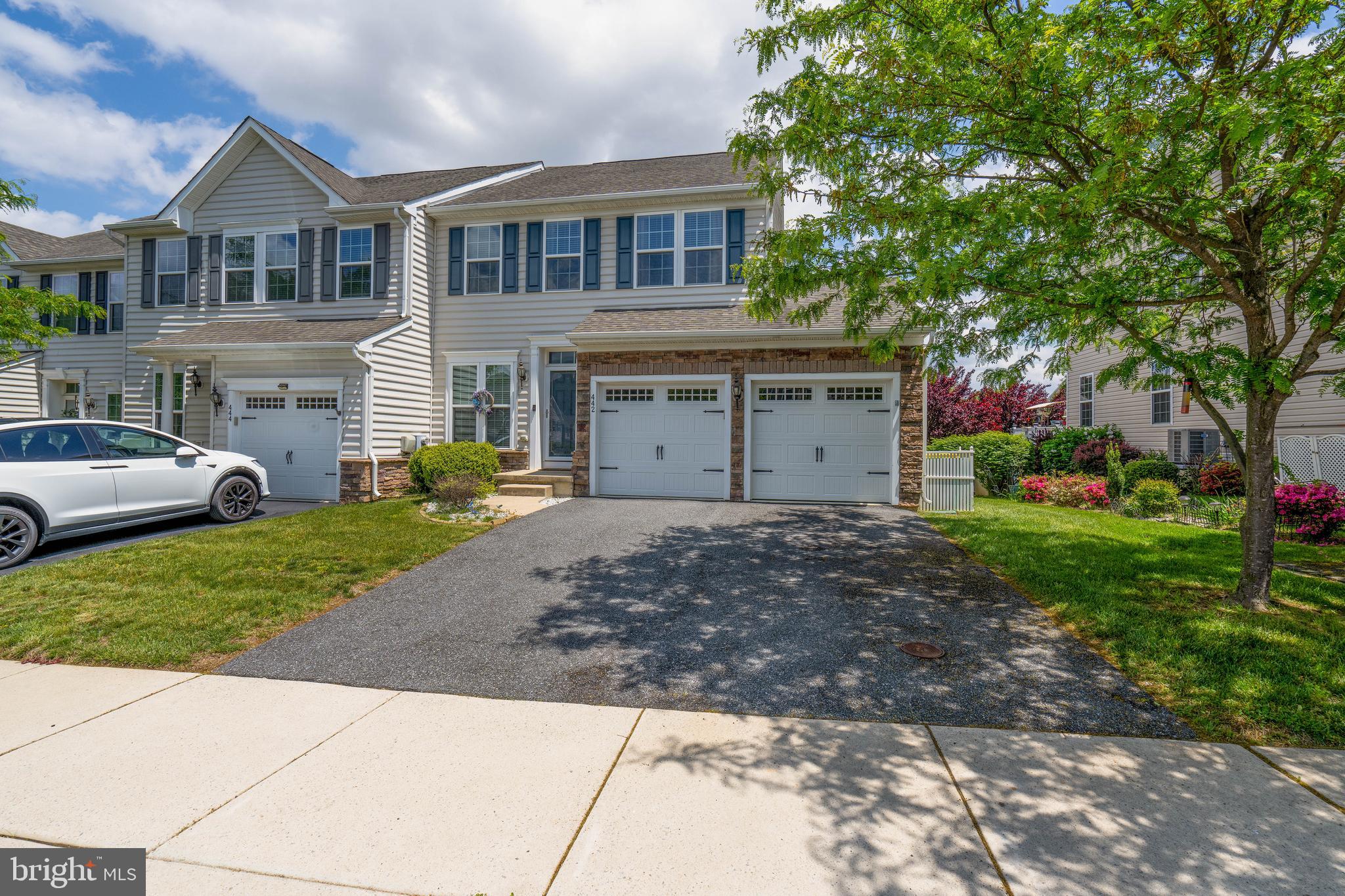 442 AFTON DRIVE