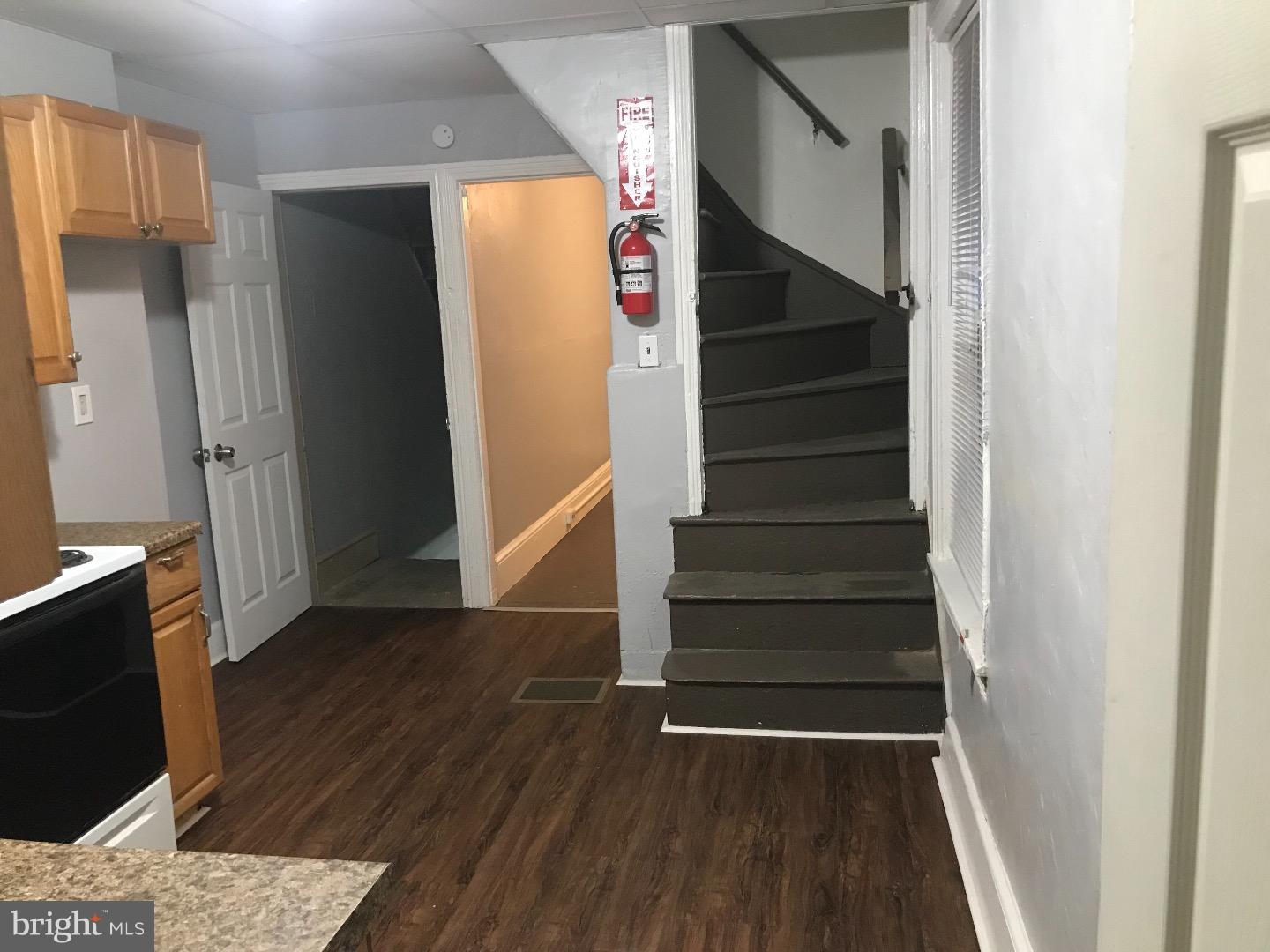 NORRISTOWN - Residential