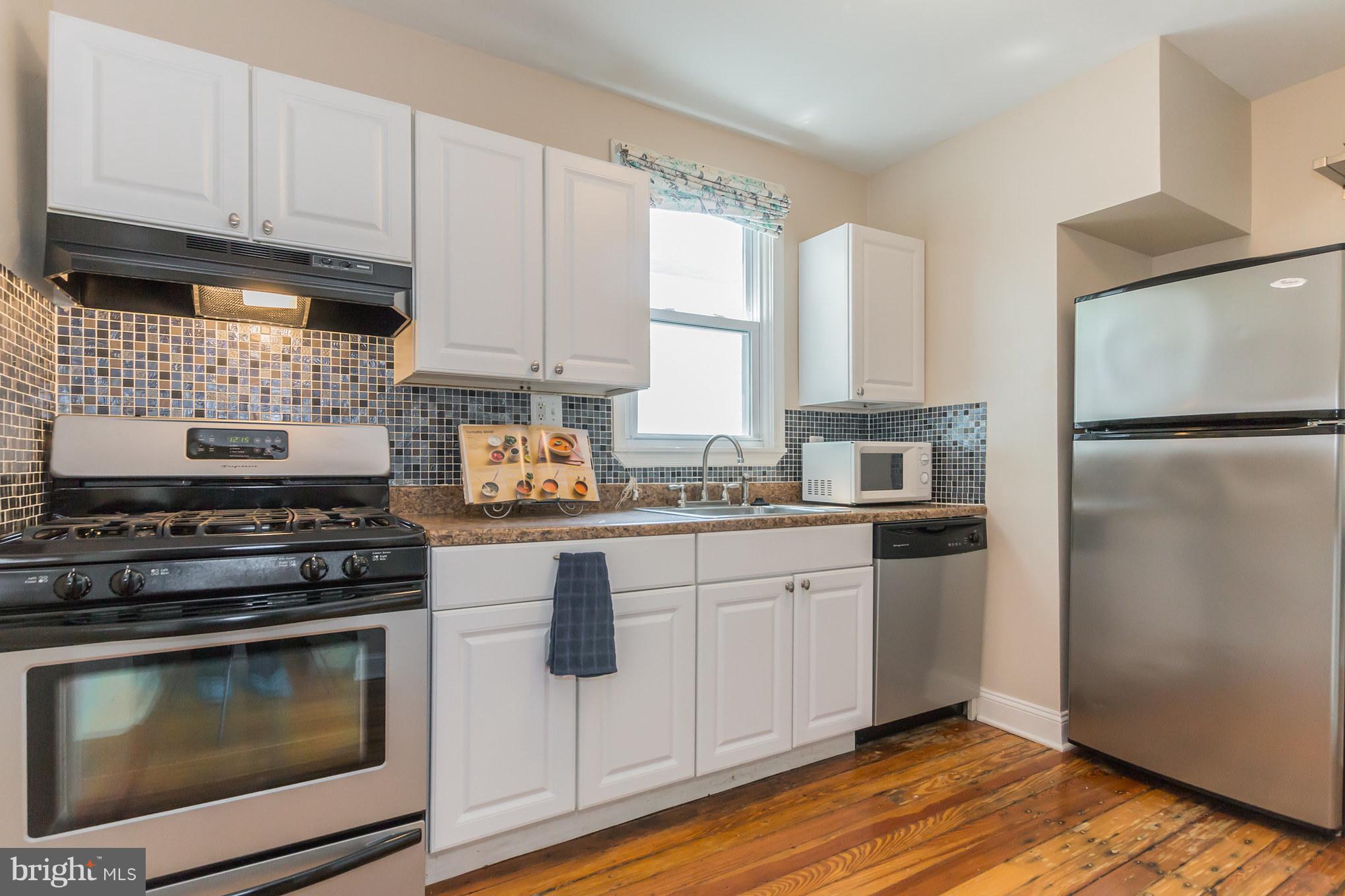 MT RAINIER- RHODE ISL AV - Residential