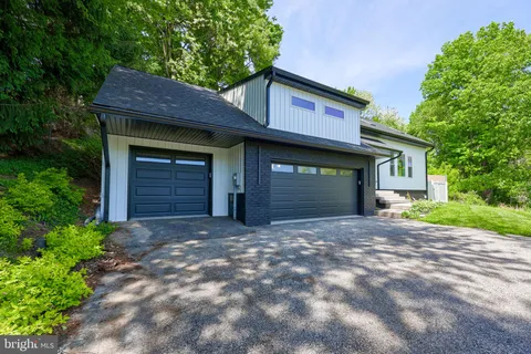 1321 Valley View Road, York, PA 17403 - #: PAYK2103328