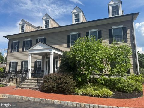 1113 GENERAL WASHINGTON MEM BOULEVARD D WASHINGTON CROSSING PA 18977