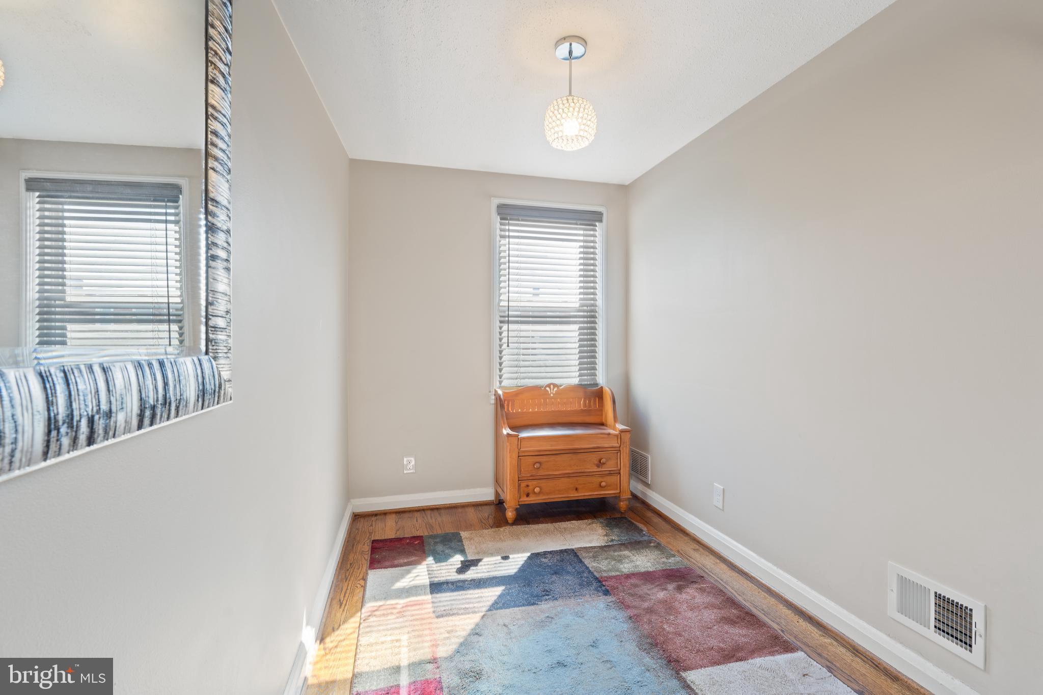 BEVERLY HILLS - Residential