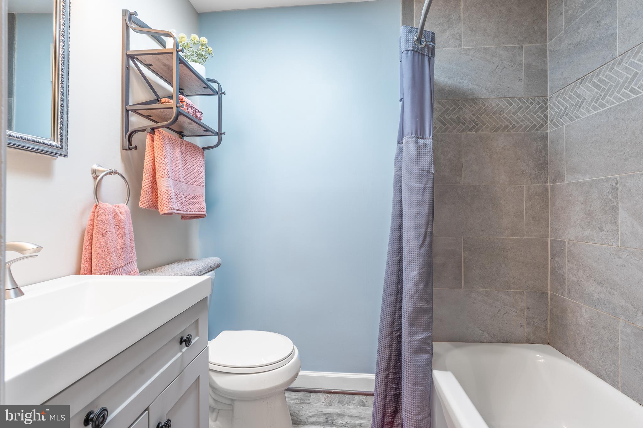 BEVERLY HILLS - Residential