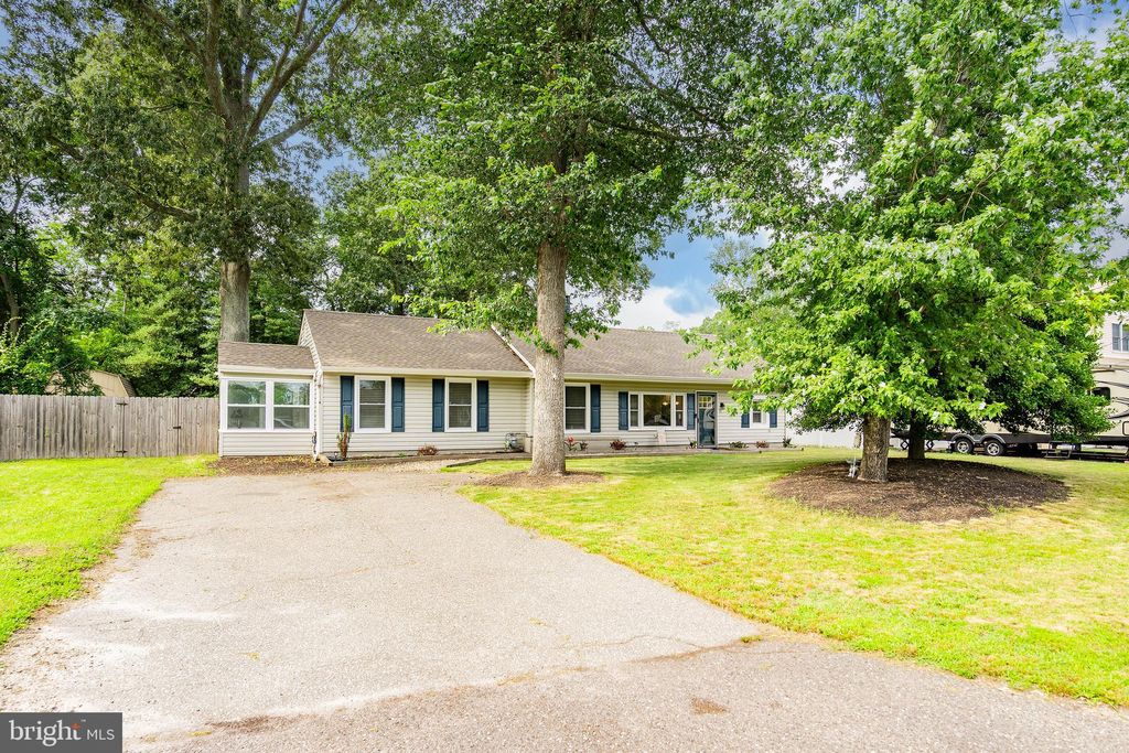 Photo of 609 Main Street, BAYVILLE, NJ 08721 (MLS # NJOC2037482)