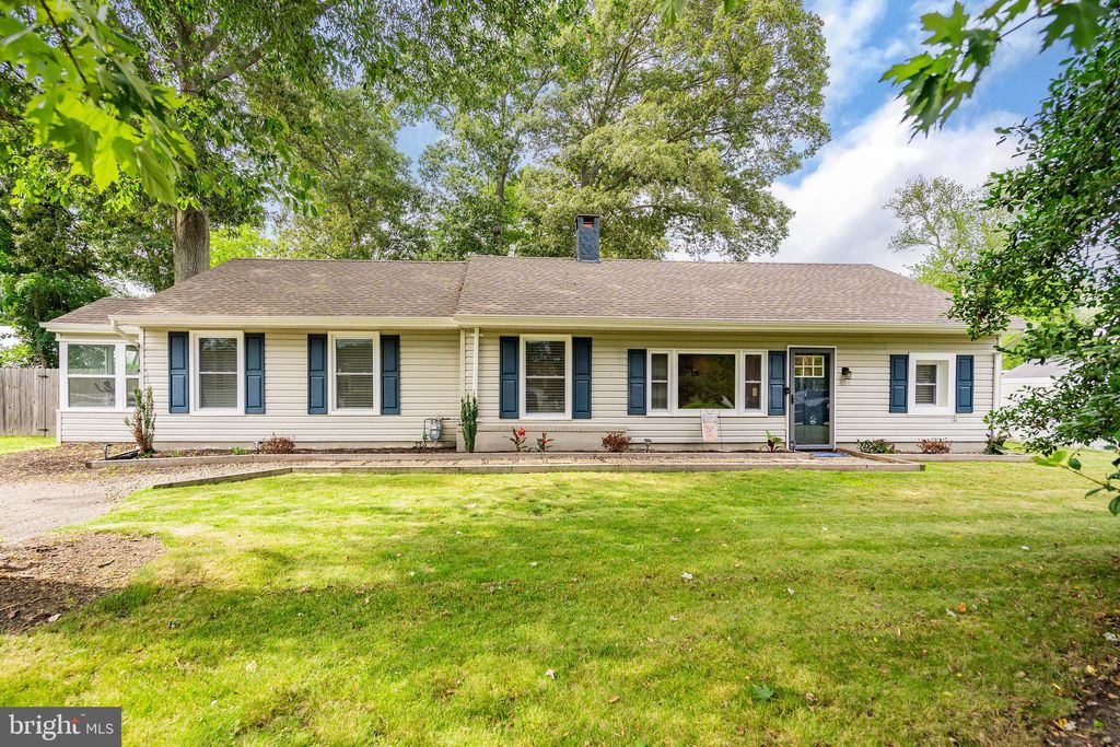 Photo of 609 Main Street, BAYVILLE, NJ 08721 (MLS # NJOC2037482)