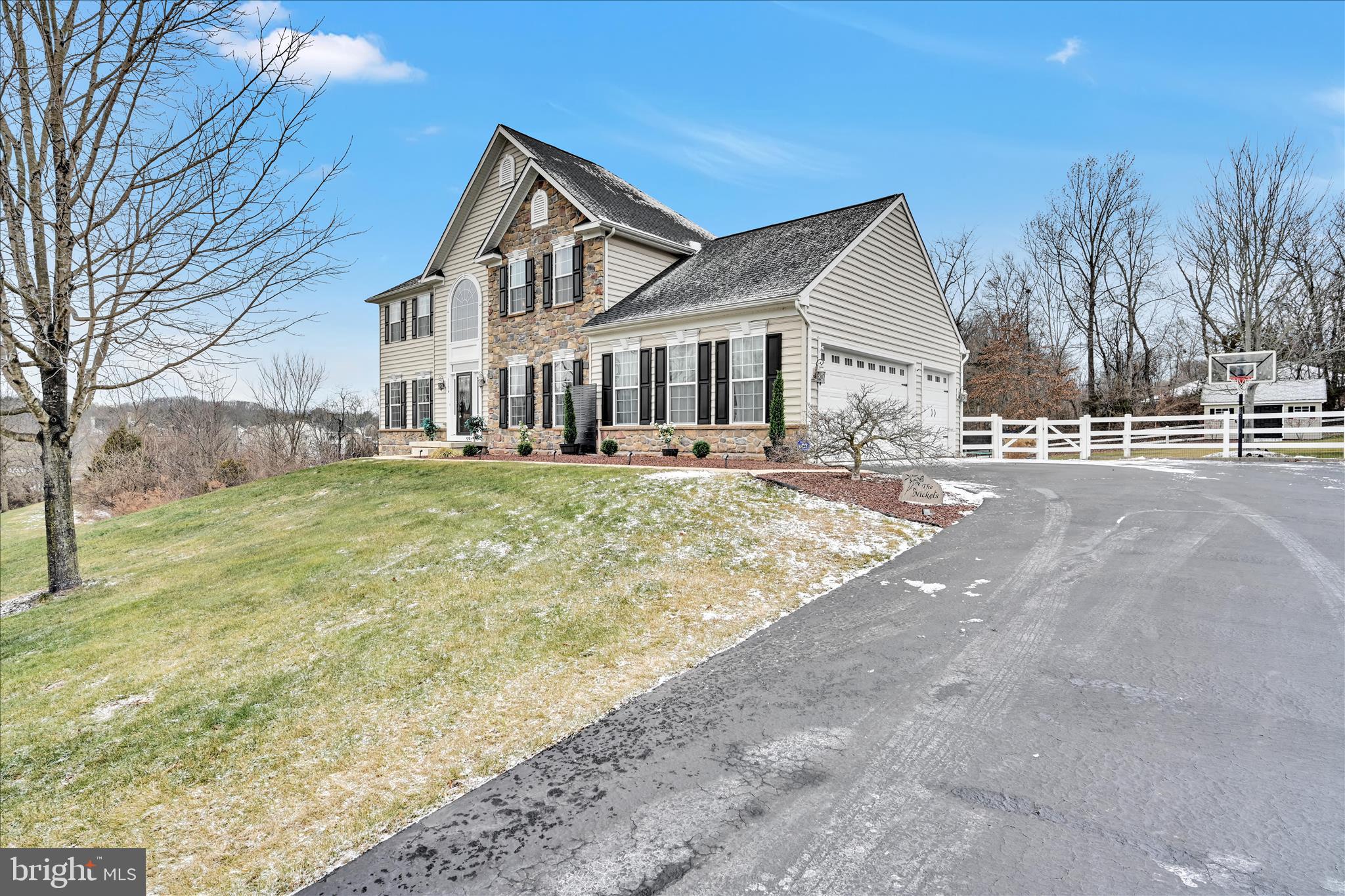 THE FIELDS AT CREEKV - Residential