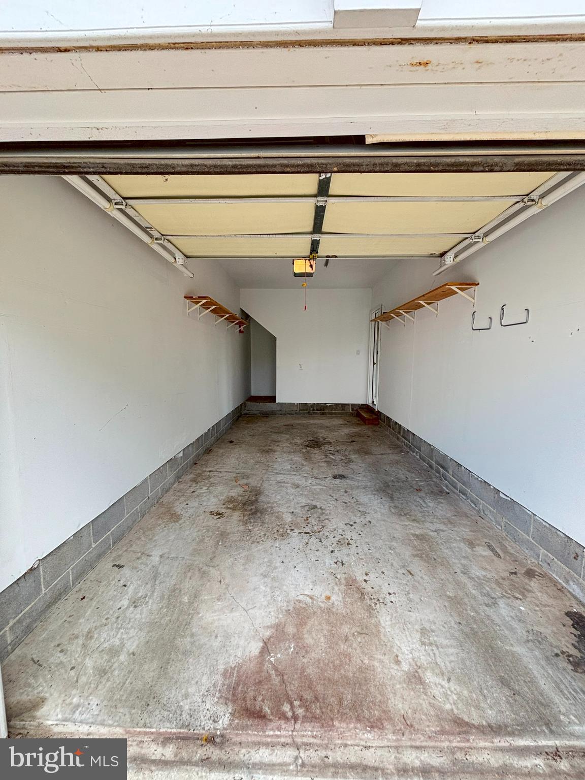 LAKESIDE AT SOUTH RIDING - Residential Lease