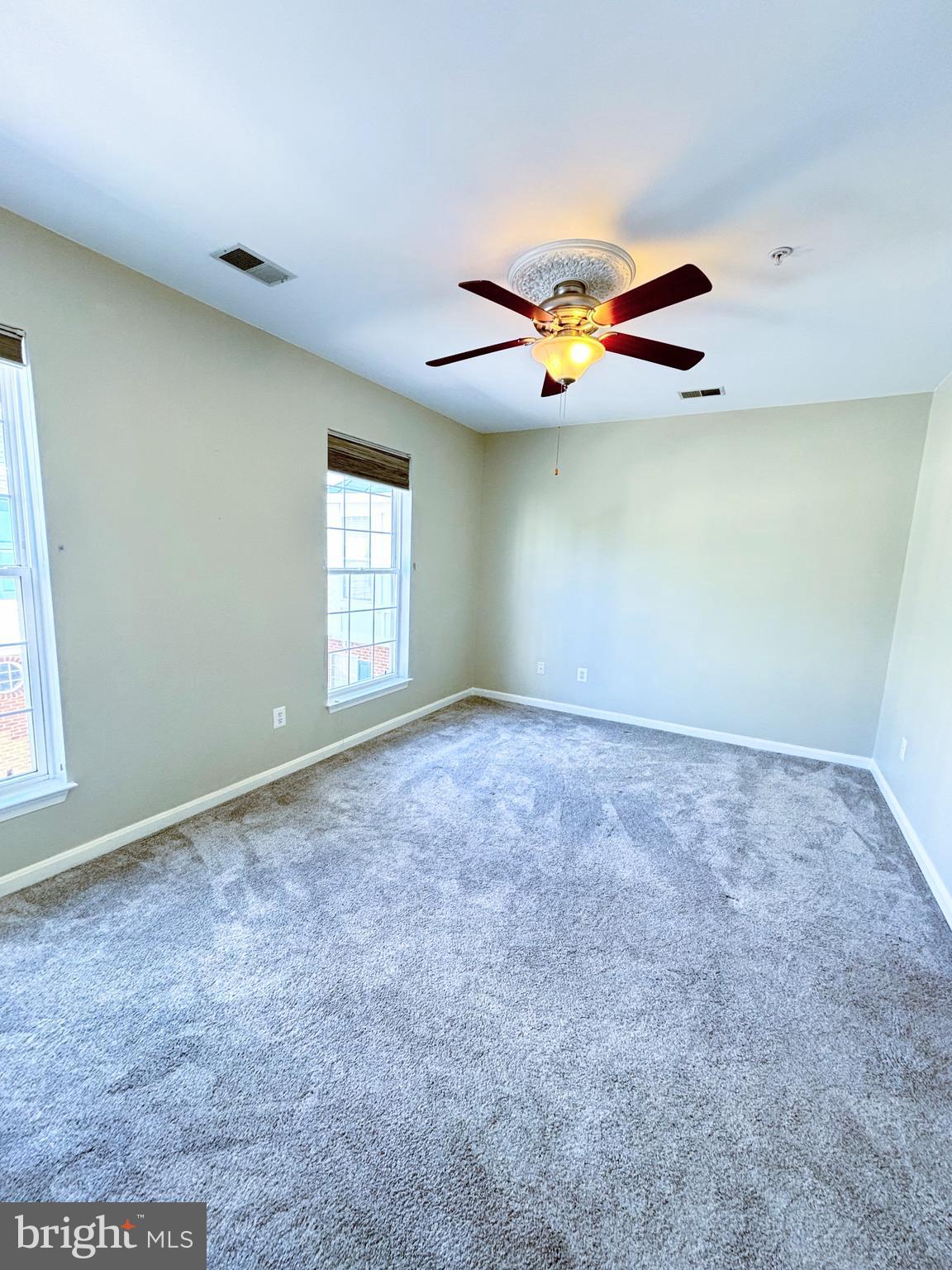 LAKESIDE AT SOUTH RIDING - Residential Lease