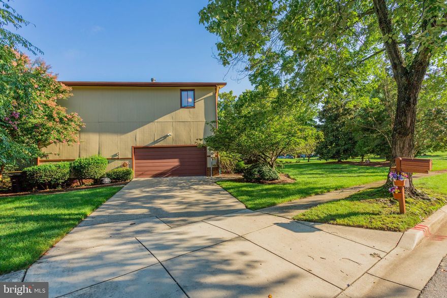 Next to the Potomac River on a culdesac. A view of the river in the winter and a private shade in the summer. This large private custom home built with lots of space and home upgrades can be yours. Maybe a freshening up but irreplaceable where it counts!