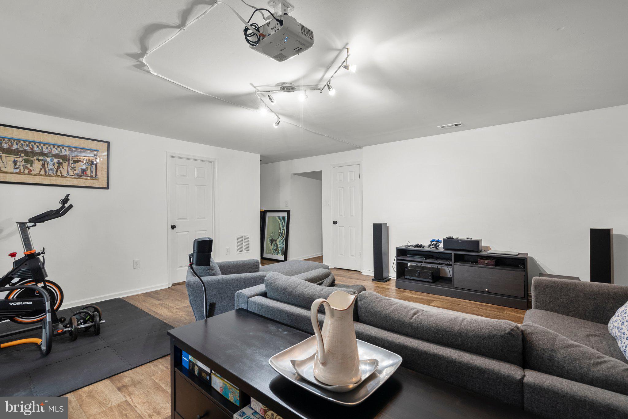 POTOMAC RIDGE - Residential