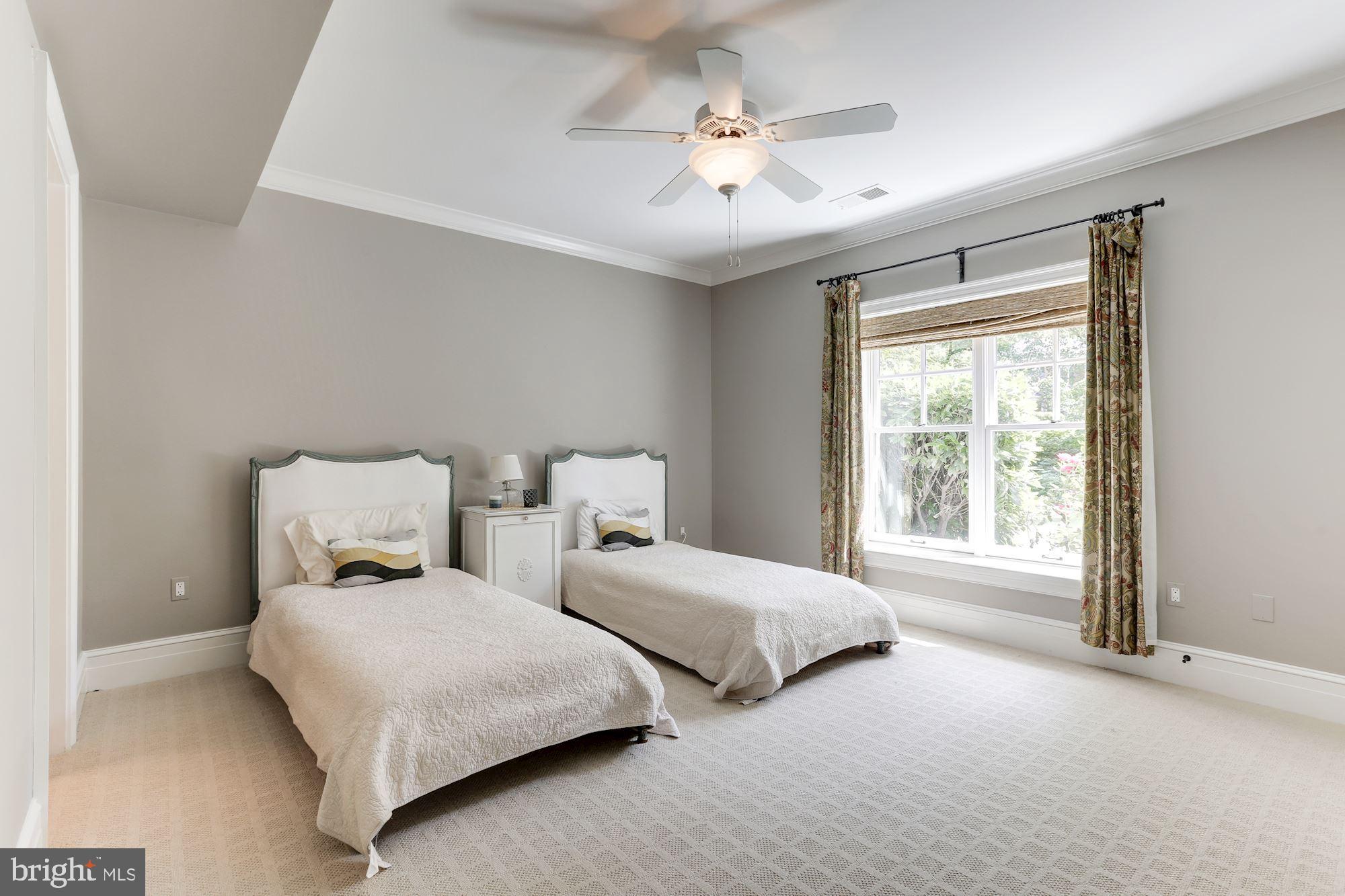 SPRING HILL FARM - Residential