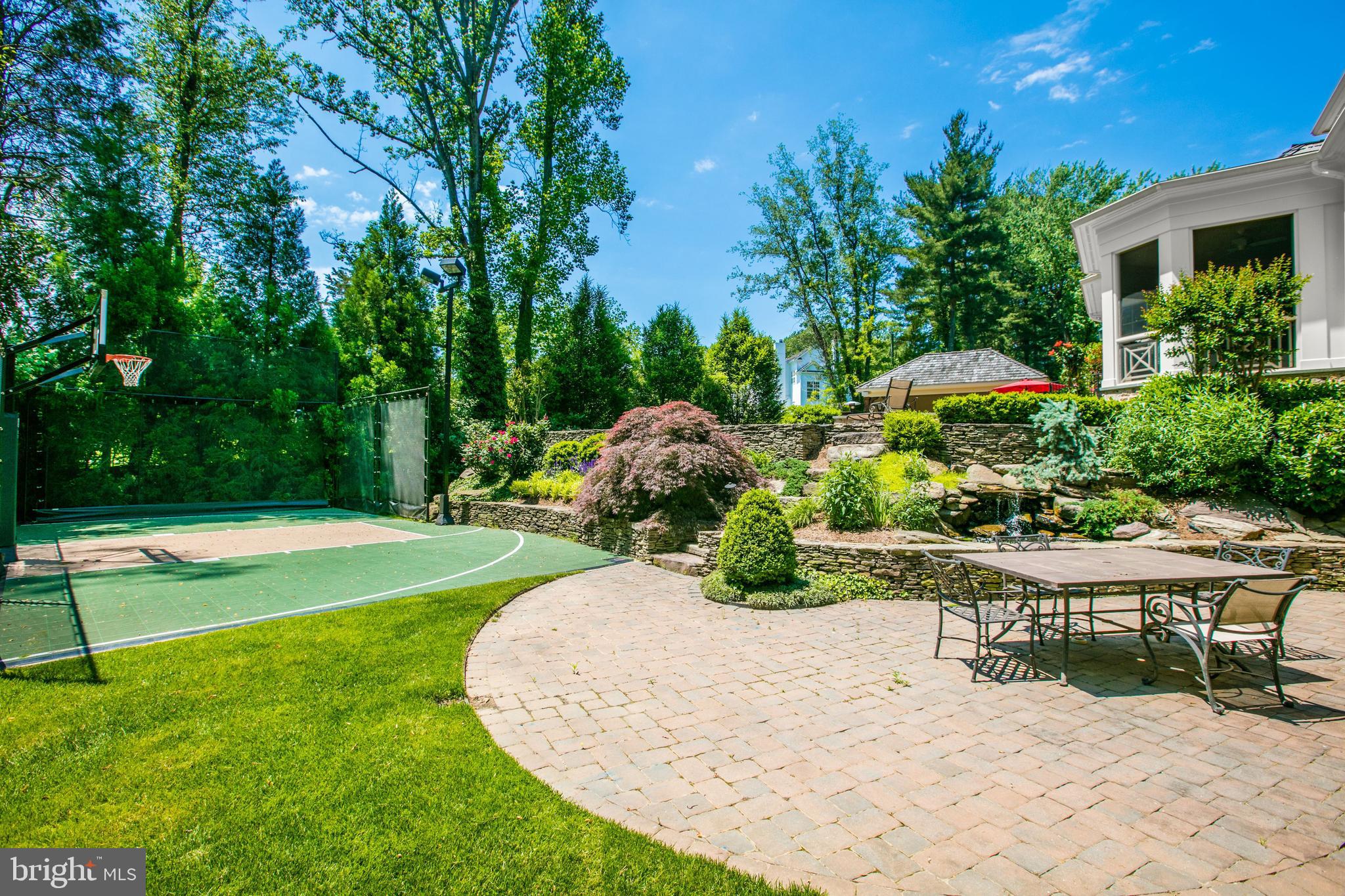 SPRING HILL FARM - Residential