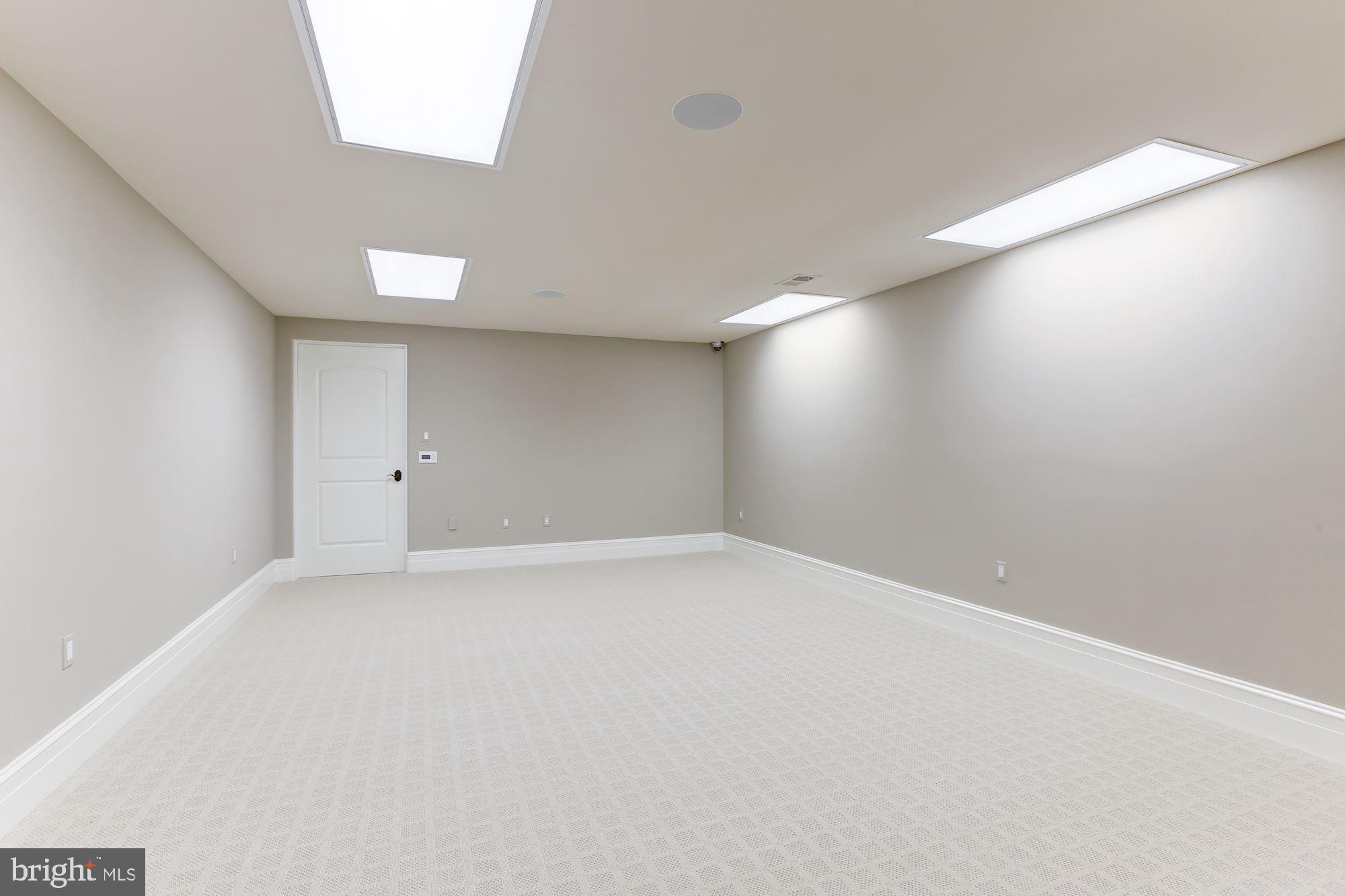 SPRING HILL FARM - Residential