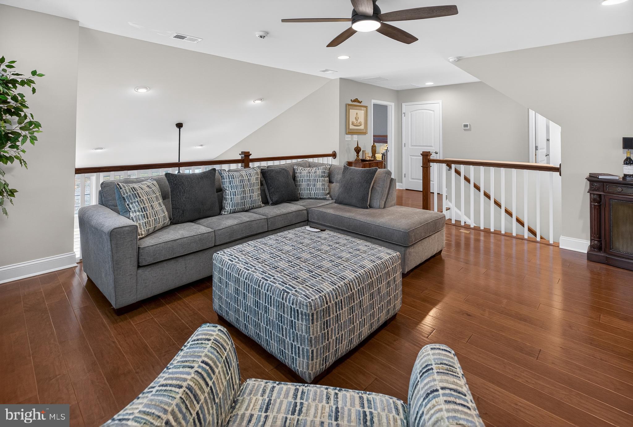 PENINSULA LAKES - Residential