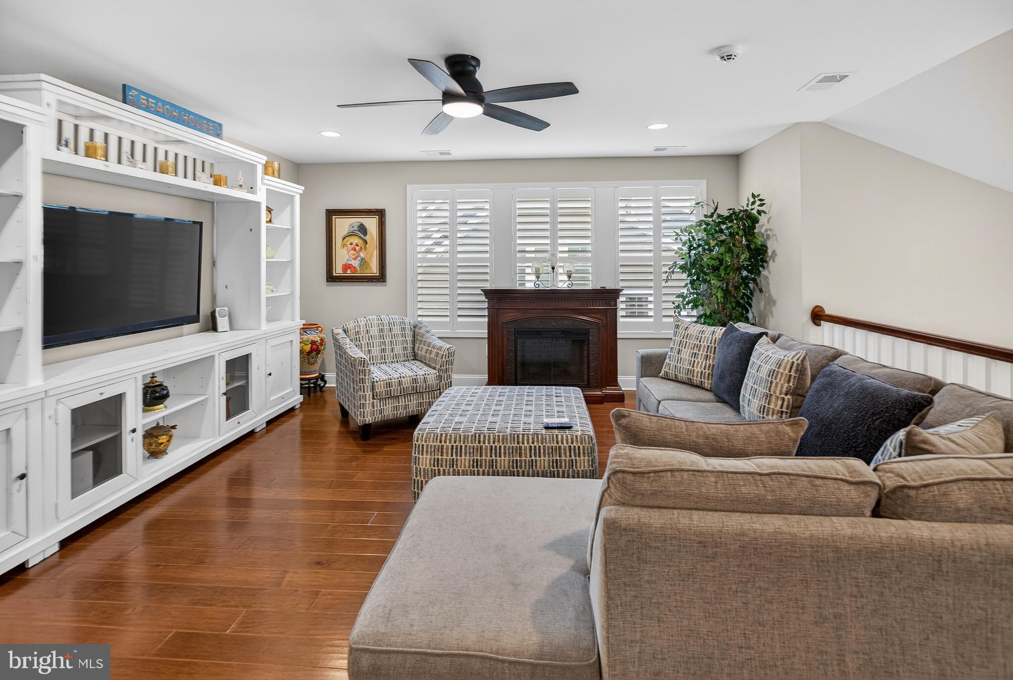 PENINSULA LAKES - Residential