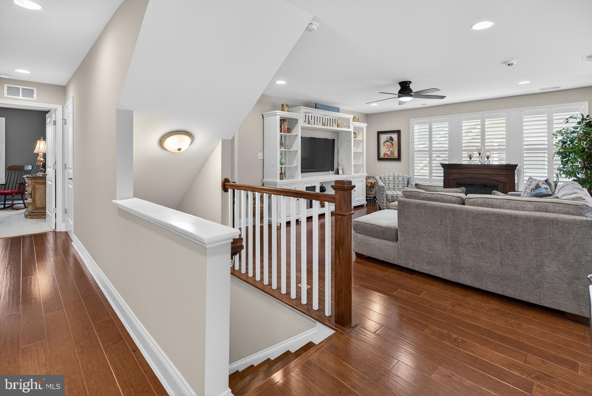 PENINSULA LAKES - Residential