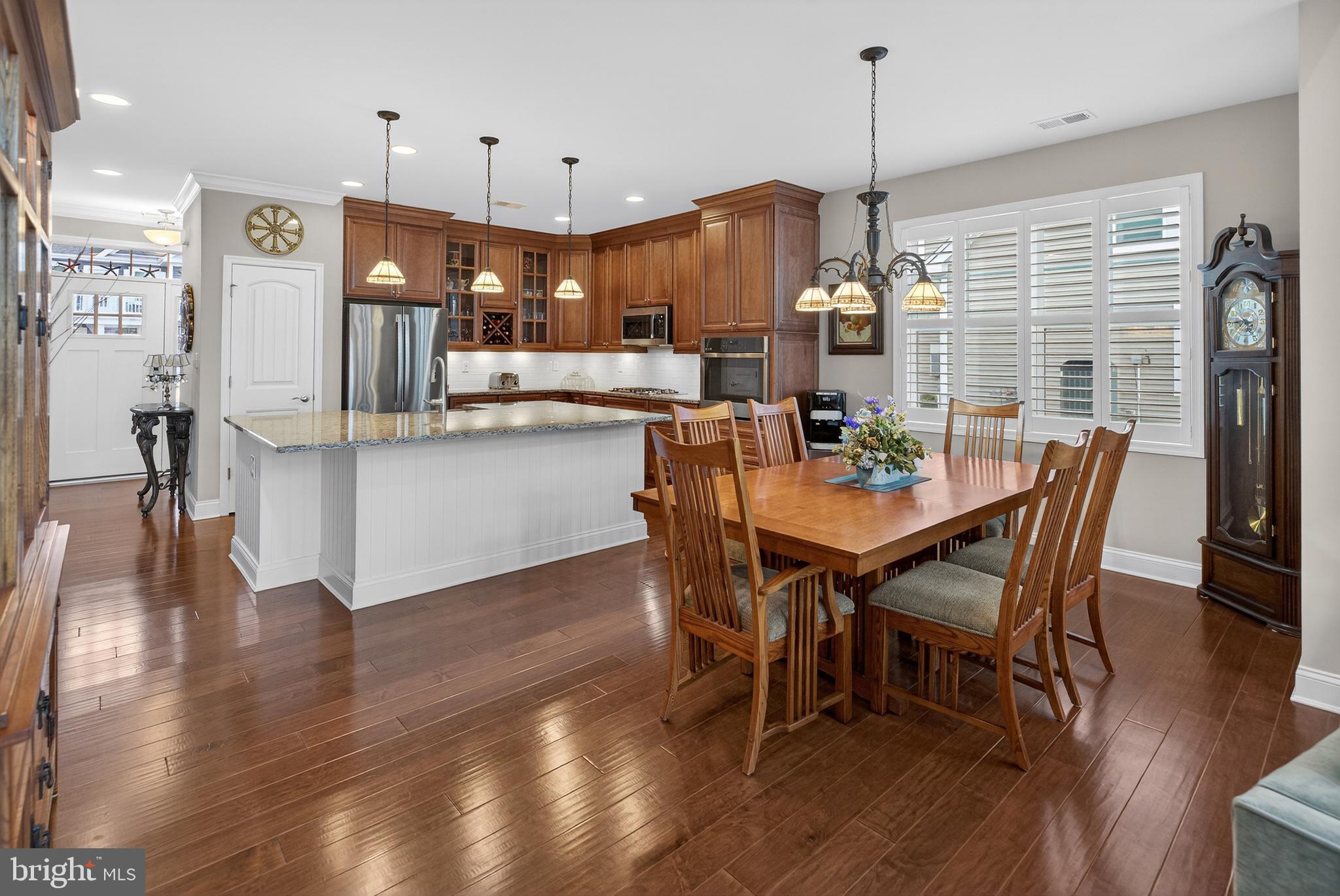 PENINSULA LAKES - Residential