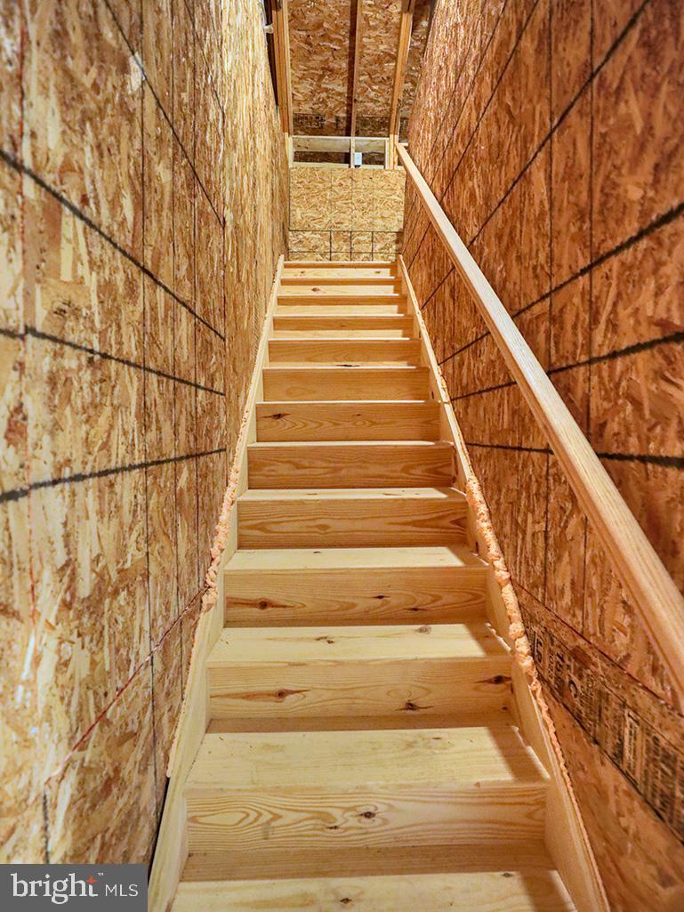 PENINSULA LAKES - Residential