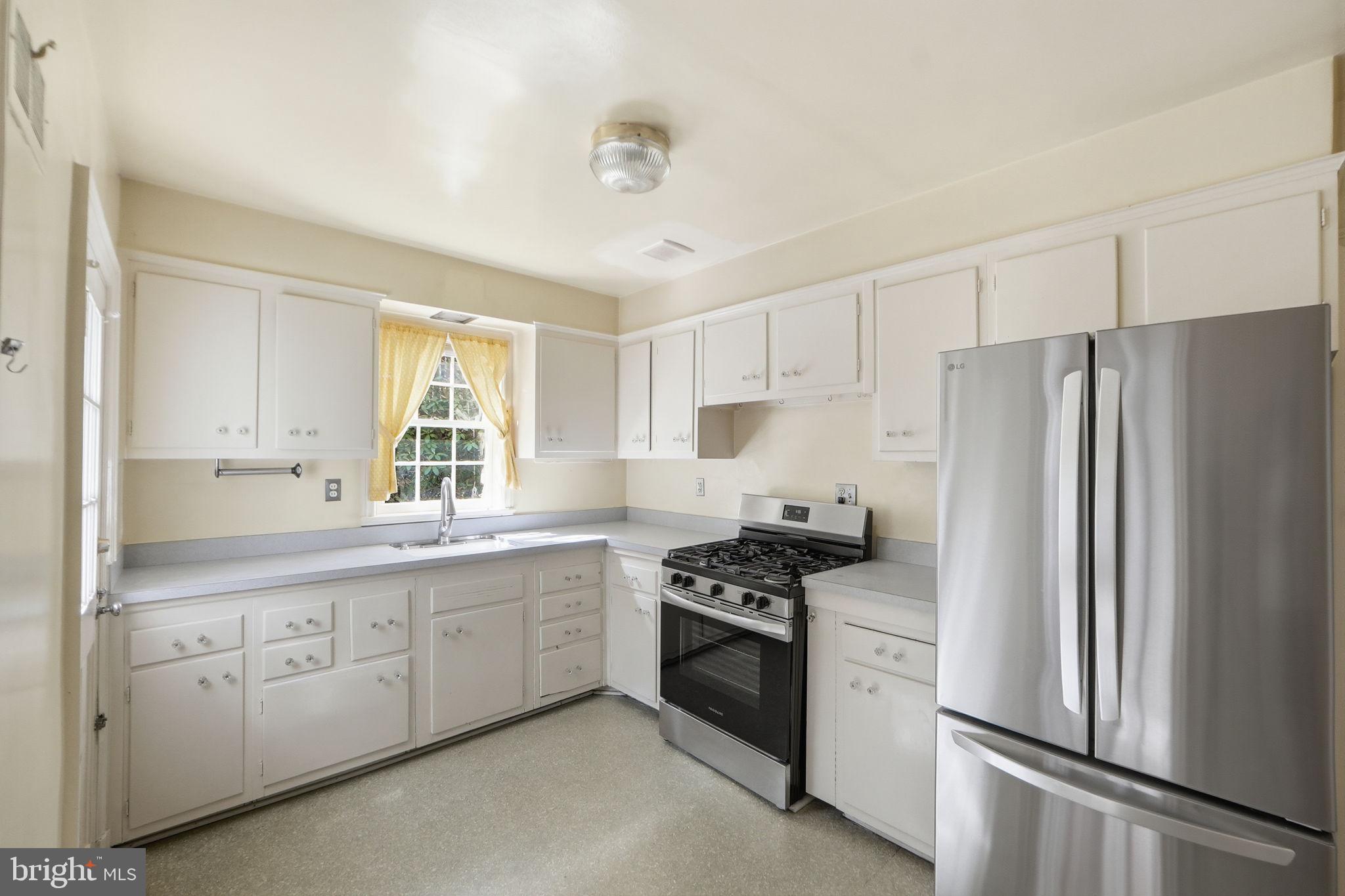 WESTMORELAND HILLS - Residential